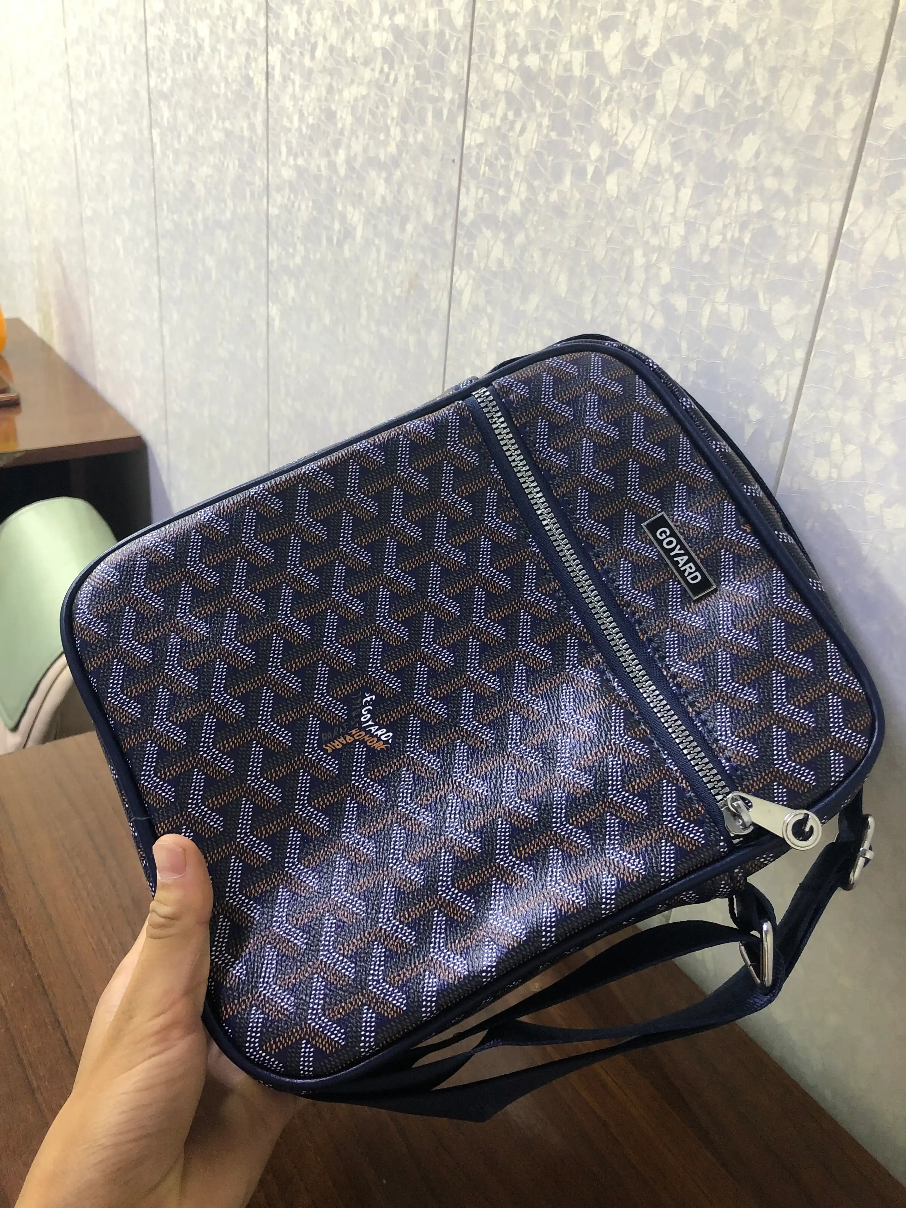 Мужская сумка через плечо (кросс-боди) в премиальном стиле Goyard