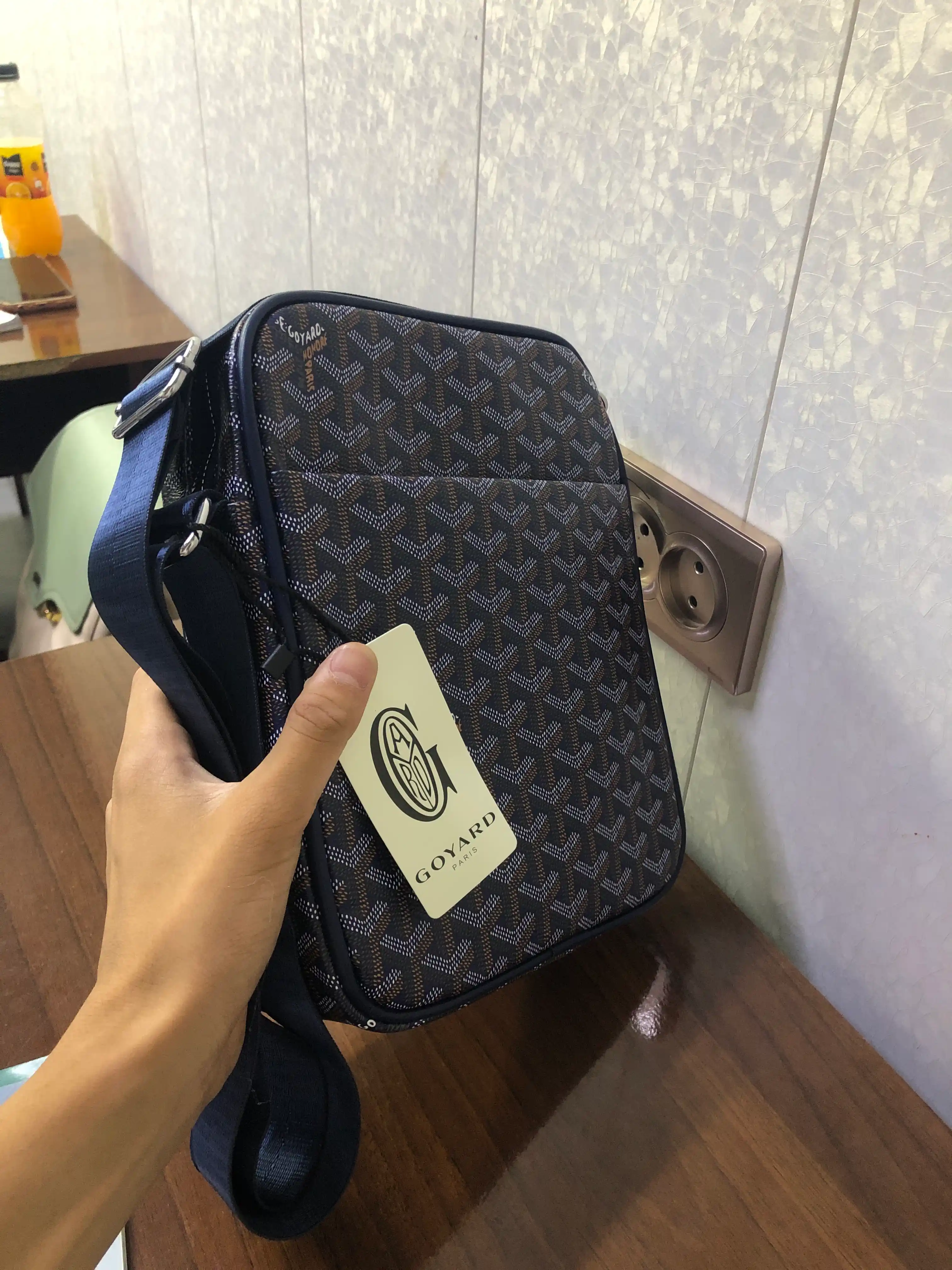 Мужская сумка через плечо (кросс-боди) в премиальном стиле Goyard