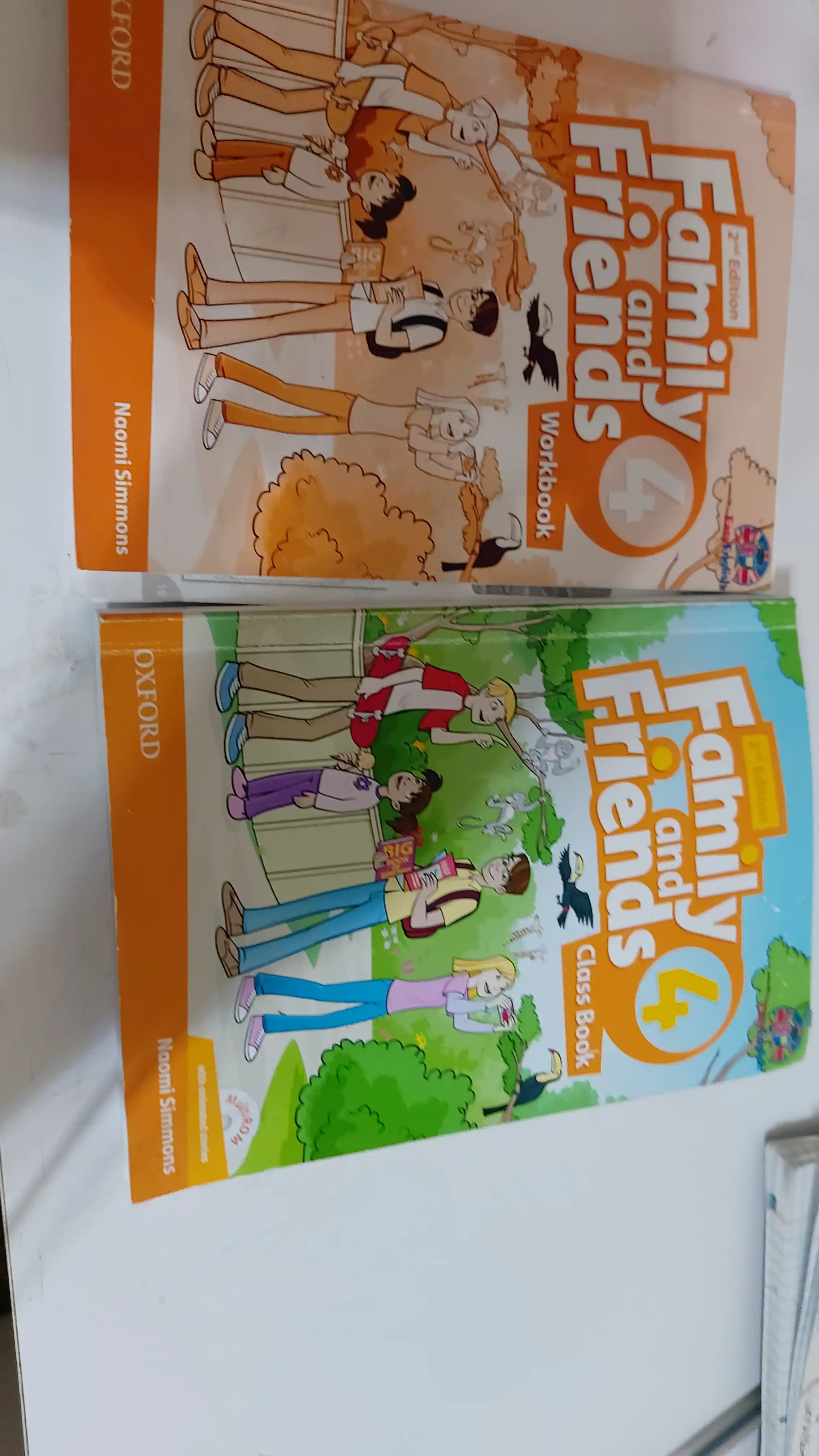 Family and Friends 0 1 2 Class Book + Workbook/ Family and Friends 2 Class Book + Workbook