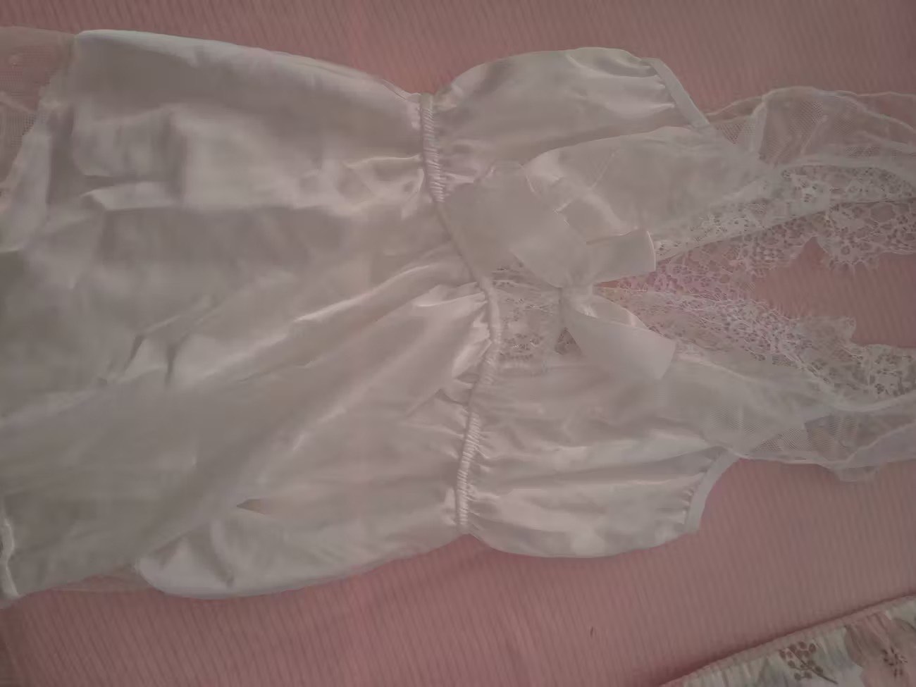 Ночная одежда, различное нижнее белье, одежда для сна