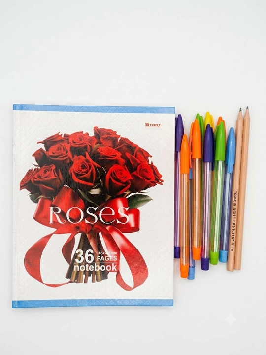16 тетрадей (36 листов: 8 в клетку, 8 в линейку), 10 синих ручек, 2 черных карандаша - 