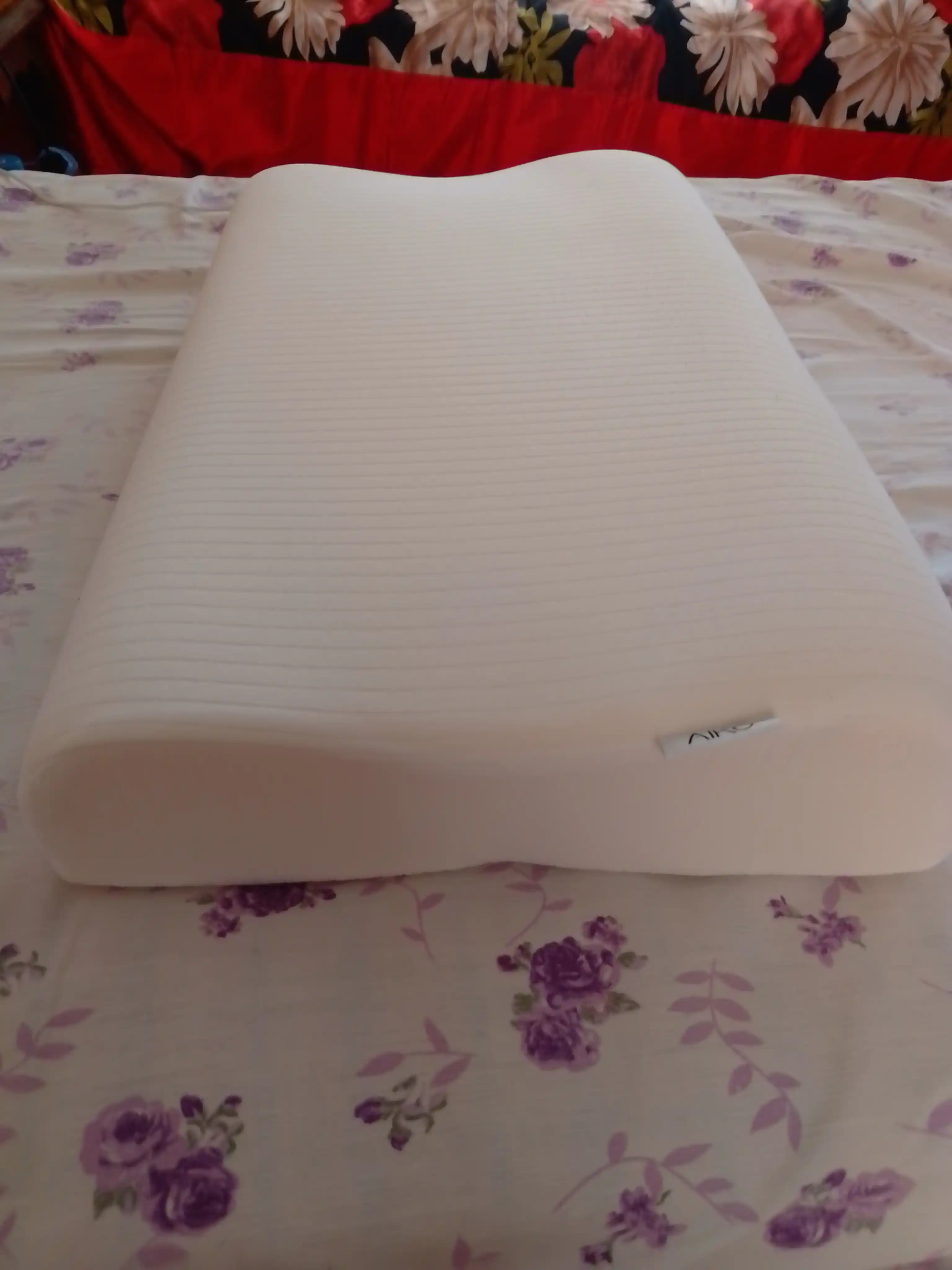 Yostiq ortopedik AIKO Memory, xotira effekti, podushka anatomik, padushka uxlash uchun