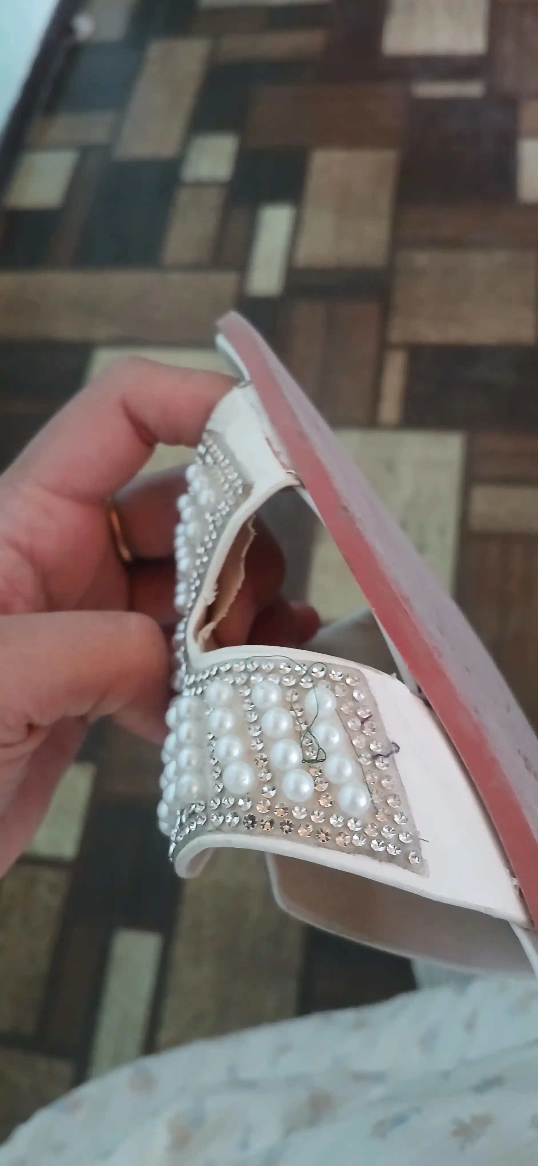 Uy shippaklari ayollar uchun, hermes, yozgi poyabzal, tapochkalari