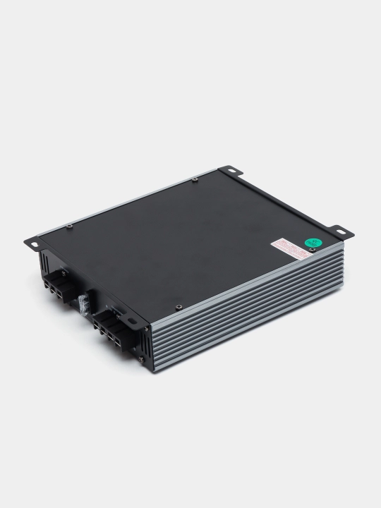 Quvvatli sabvufer uchun 4 kanalli 2200W CTC-3680 avtomobil kuchaytirgichi