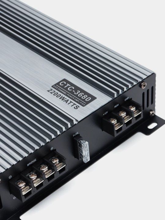 Quvvatli sabvufer uchun 4 kanalli 2200W CTC-3680 avtomobil kuchaytirgichi