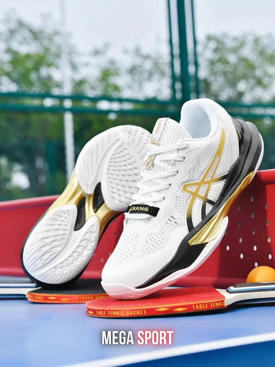 Кроссовки ASICS для зальных видов спорта: волейбол, бадминтон, настольный теннис