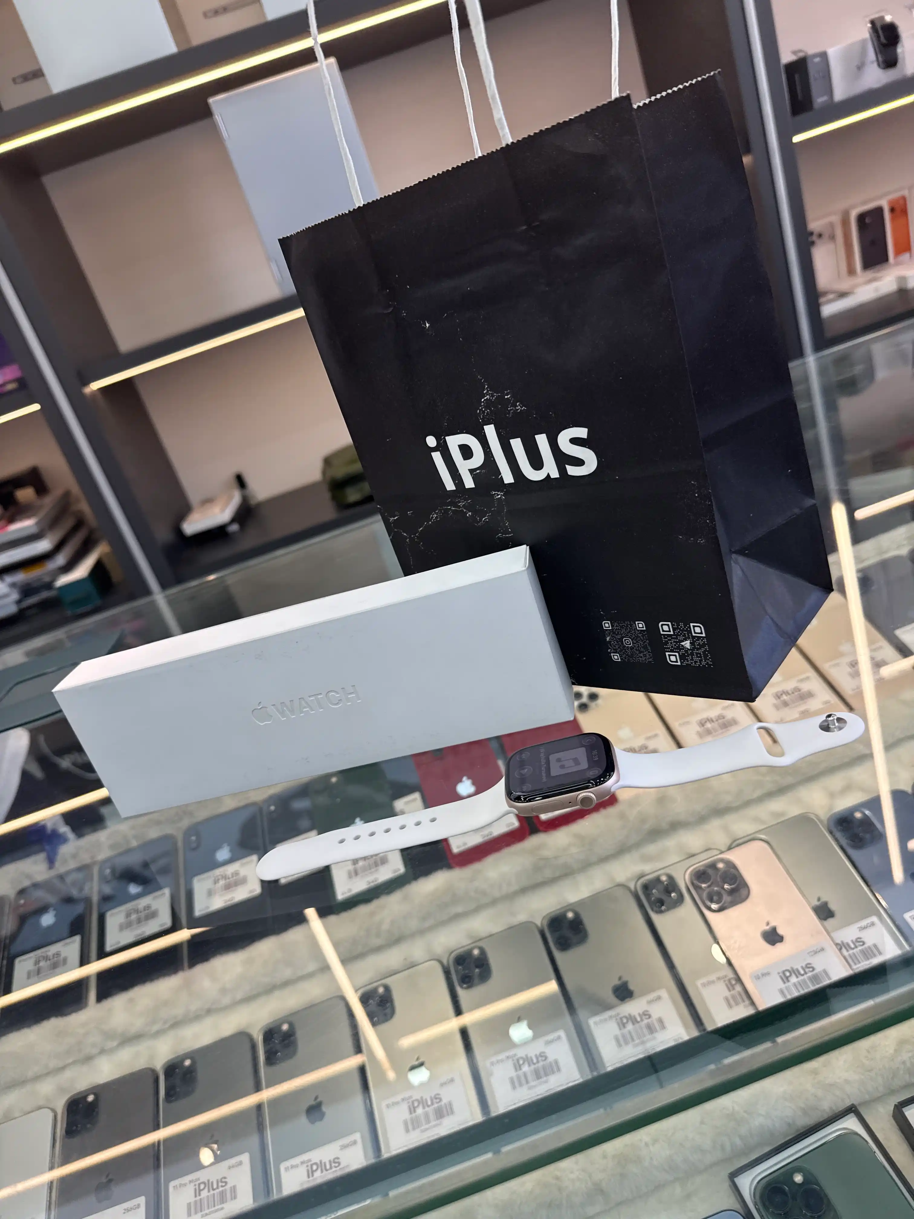 Apple Watch Series 11 42/46мм