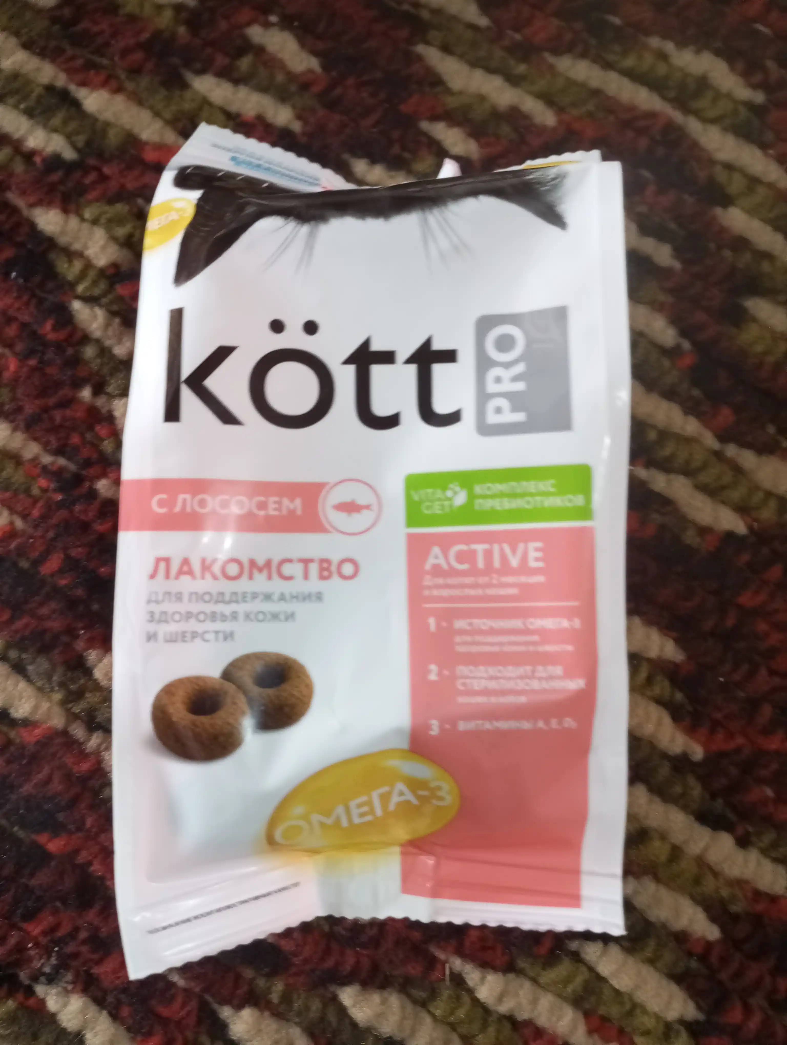 Kott Pro лакомство для кошек с лососем 50 гр