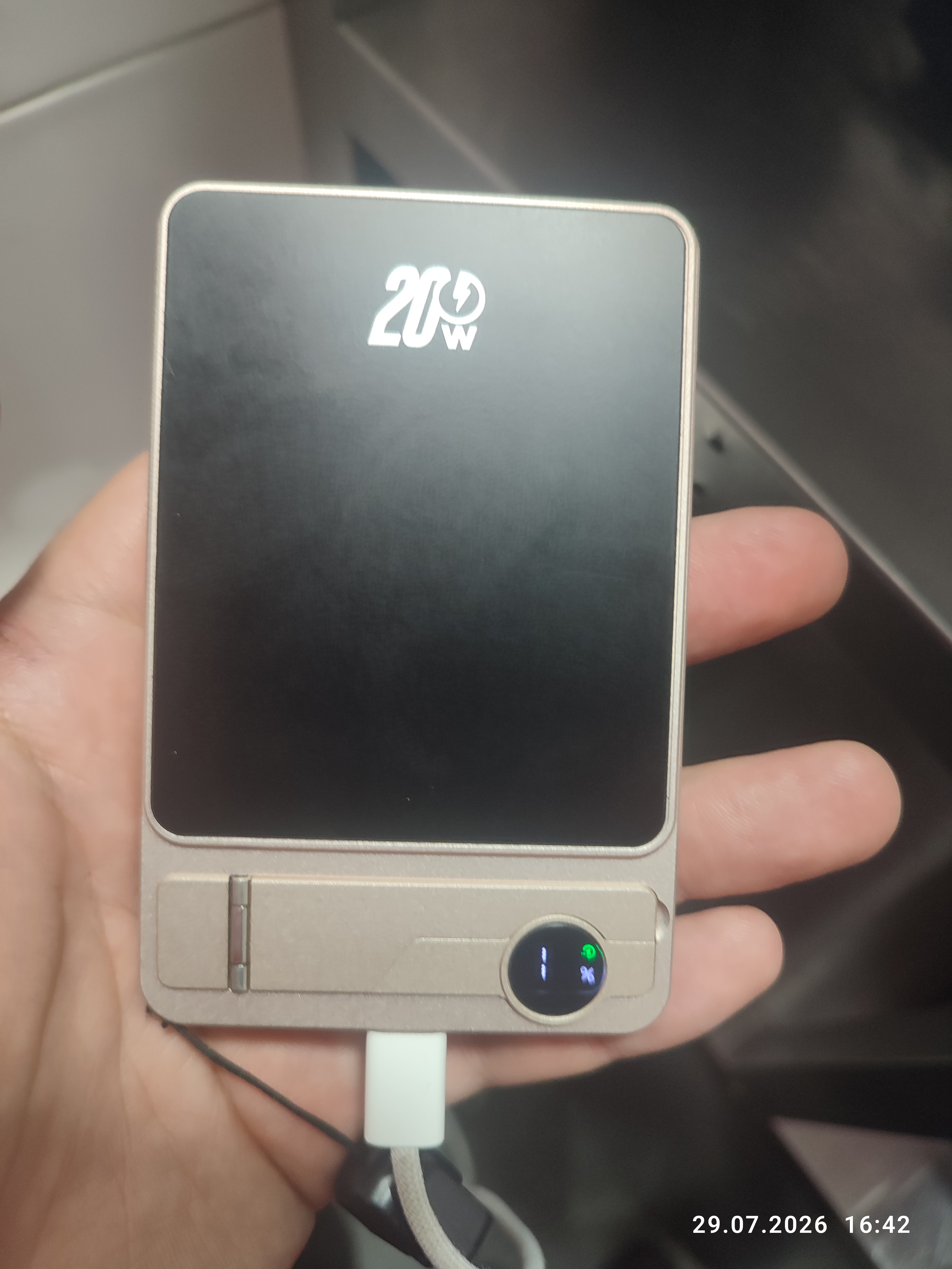 MagSafe uchun ultra yupqa 10000 mA/soat tashqi batareya