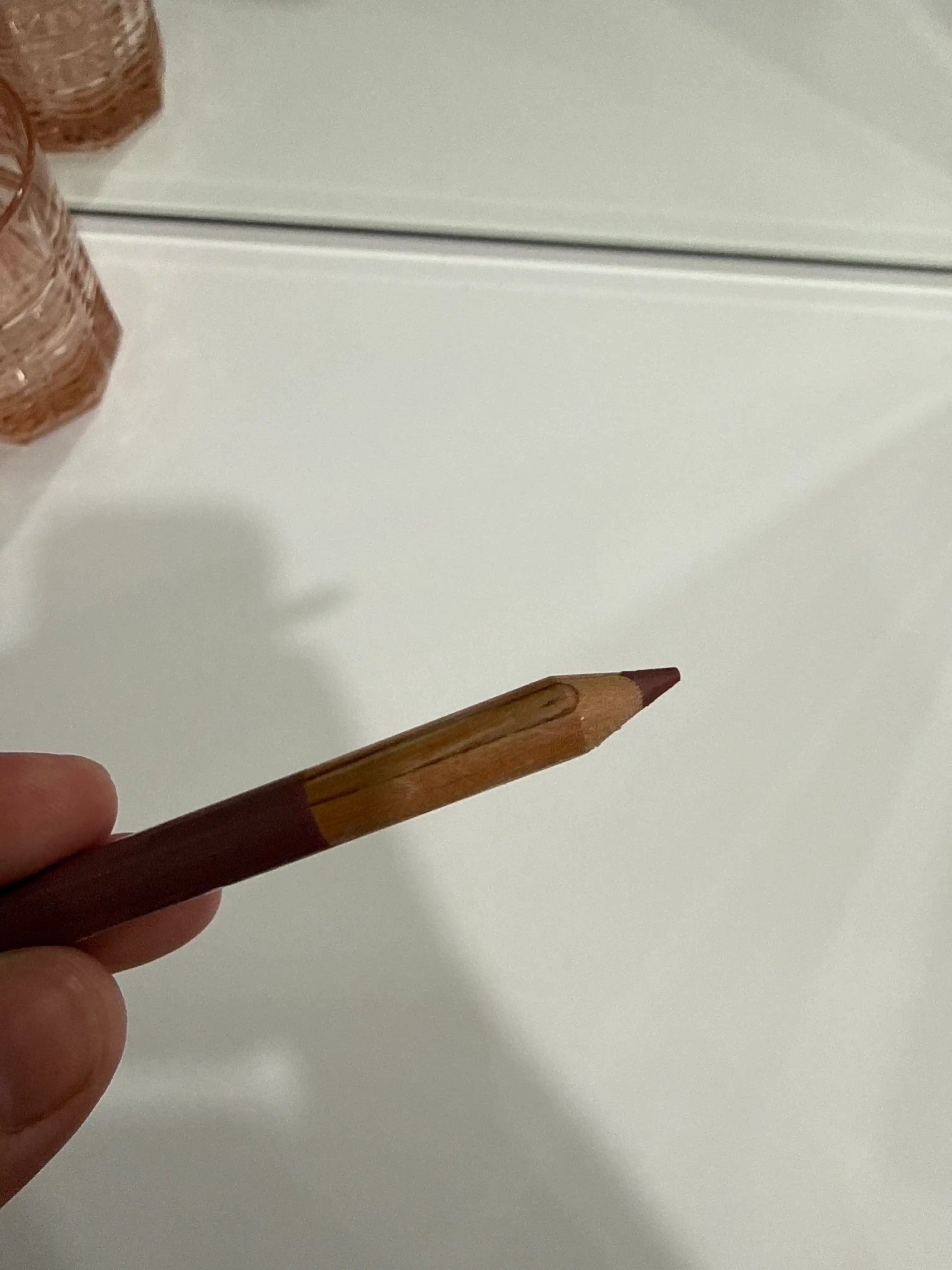 Kosmetik qalam ochqich, universal kosmetik qalam o‘tkirlagich
