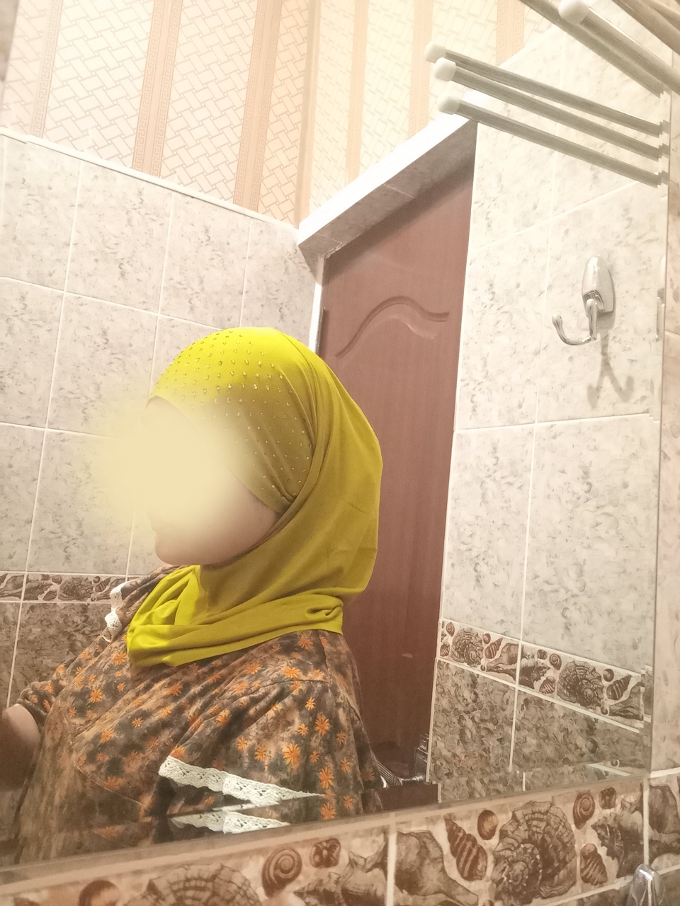 Ayollar uchun chechenka sharf, zamonaviy tayyor ro'mol kaliforniya matosi