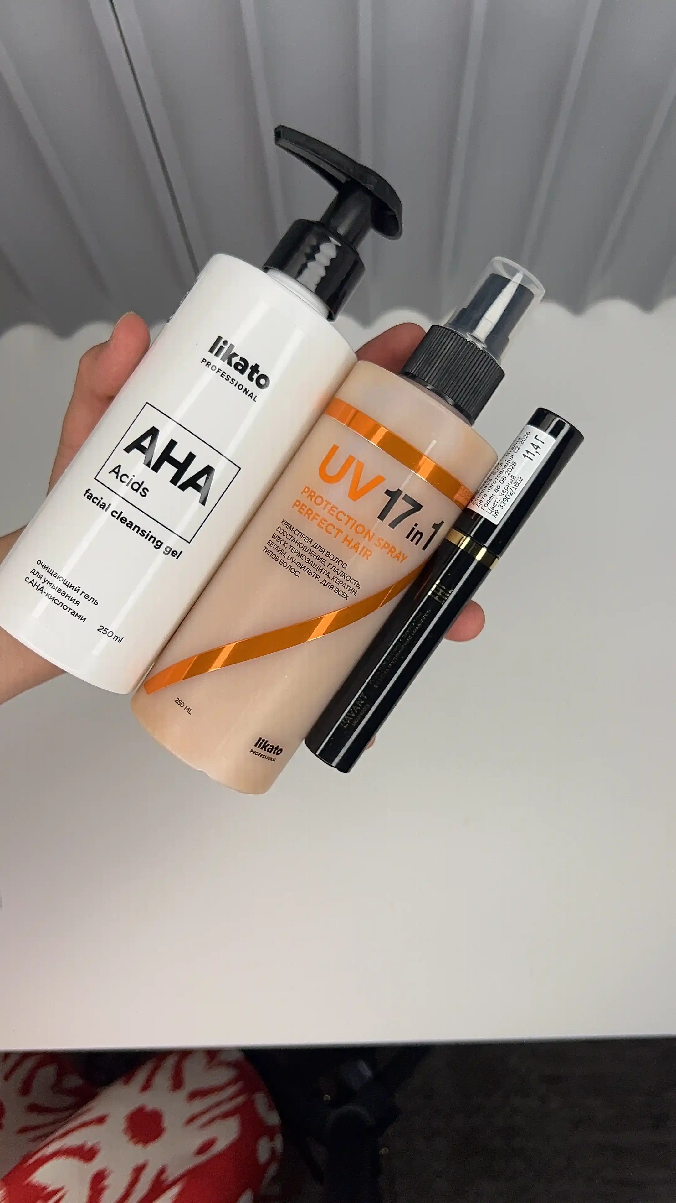 Очищающий гель для умывания с АНА-кислотами LIKATO professional, 250 мл, STD