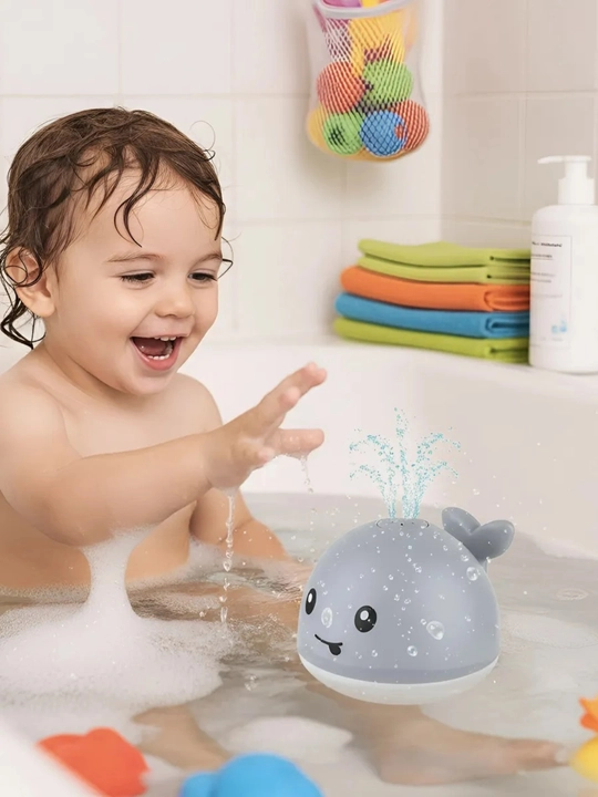 Игрушка для купания в ванной, кит с фонтаном и подсветкой