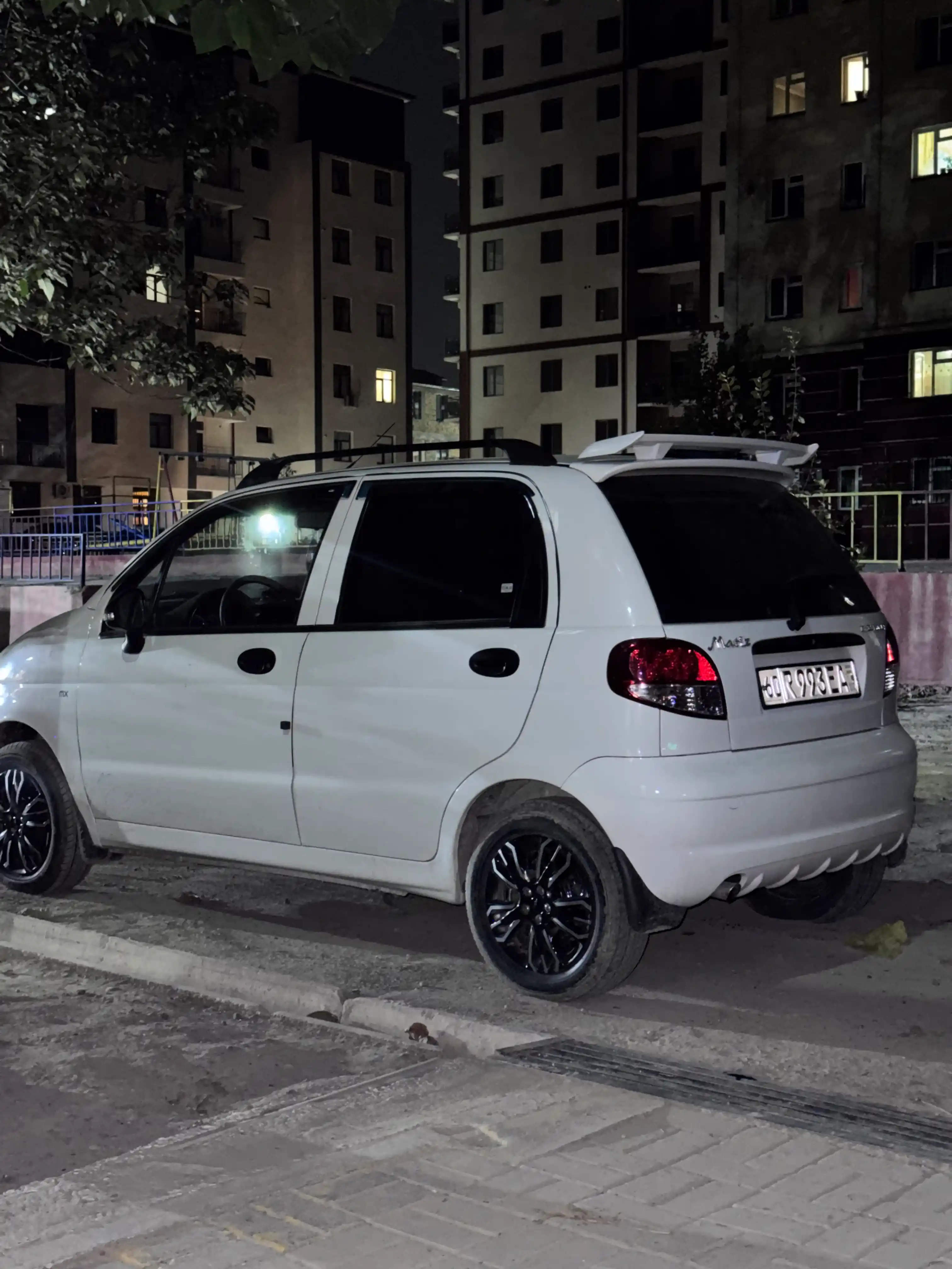 Cobalt, Lacetti, Nexia, Spark va Matiz uchun orqa bagaj spoyleri (universal va modelniy)