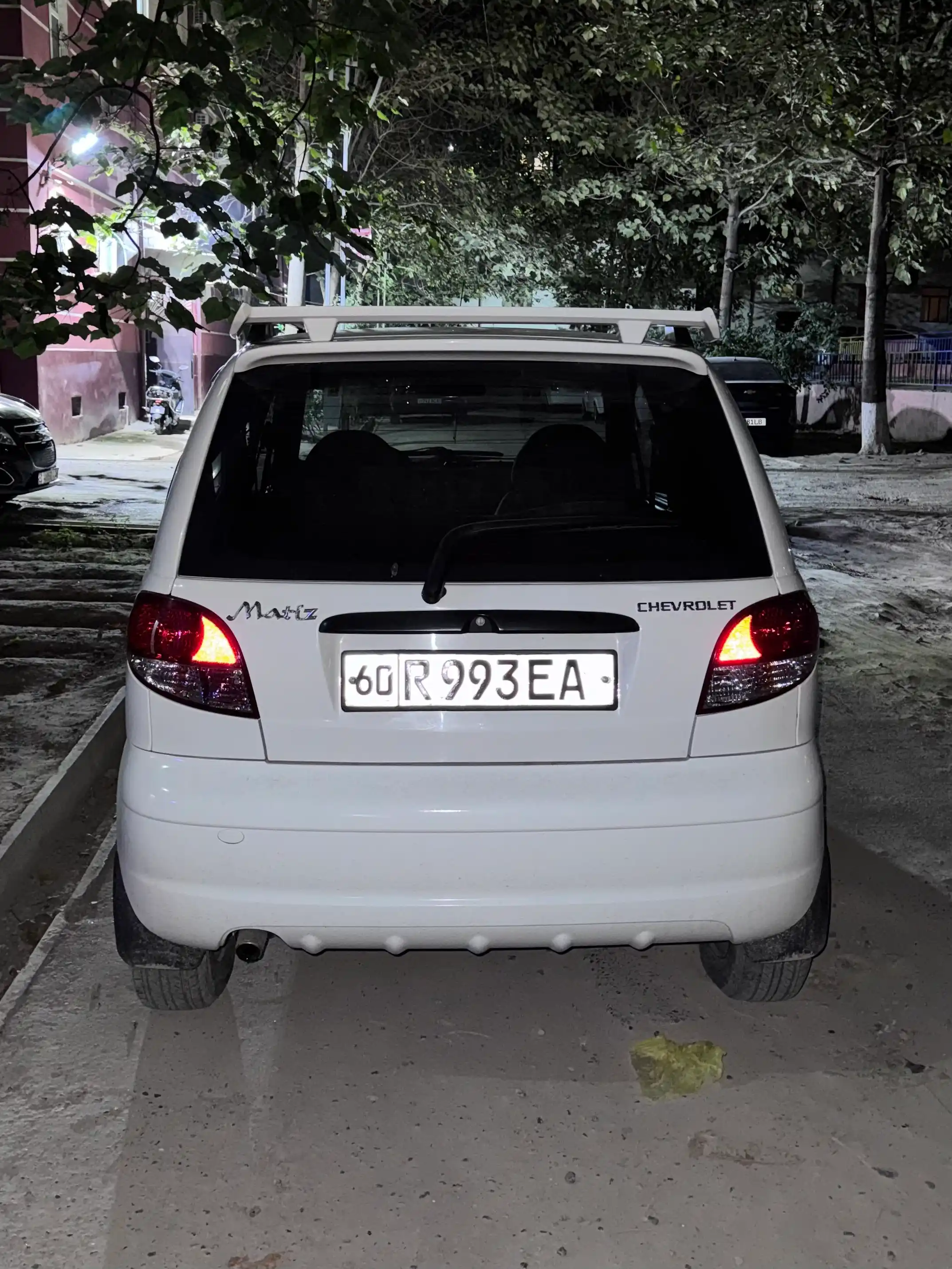 Cobalt, Lacetti, Nexia, Spark va Matiz uchun orqa bagaj spoyleri (universal va modelniy)