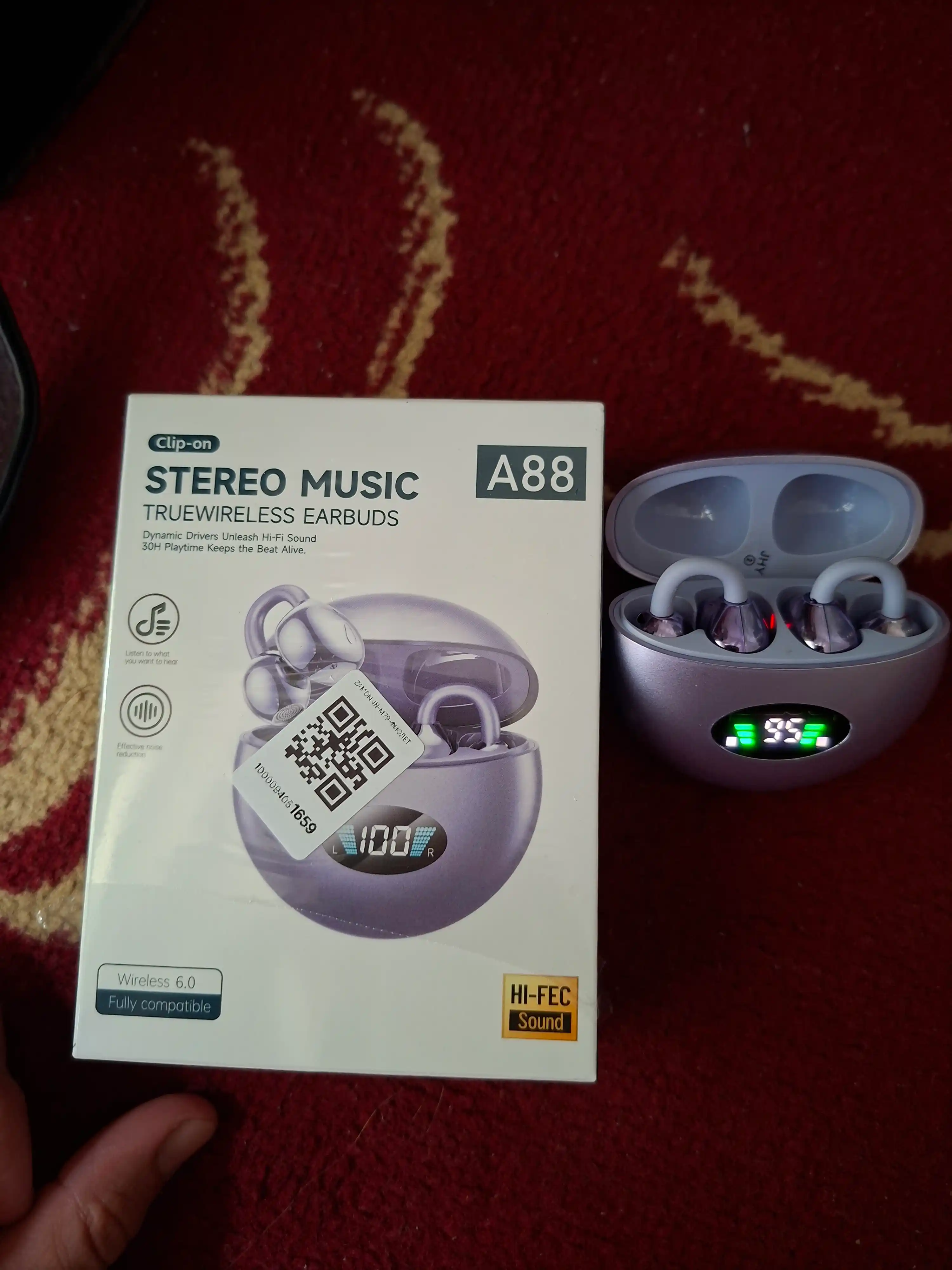 Simsiz quloqchinlar, Bluetooth, IPX5 namlikdan himoyalangan, 30 soat ishlaydi