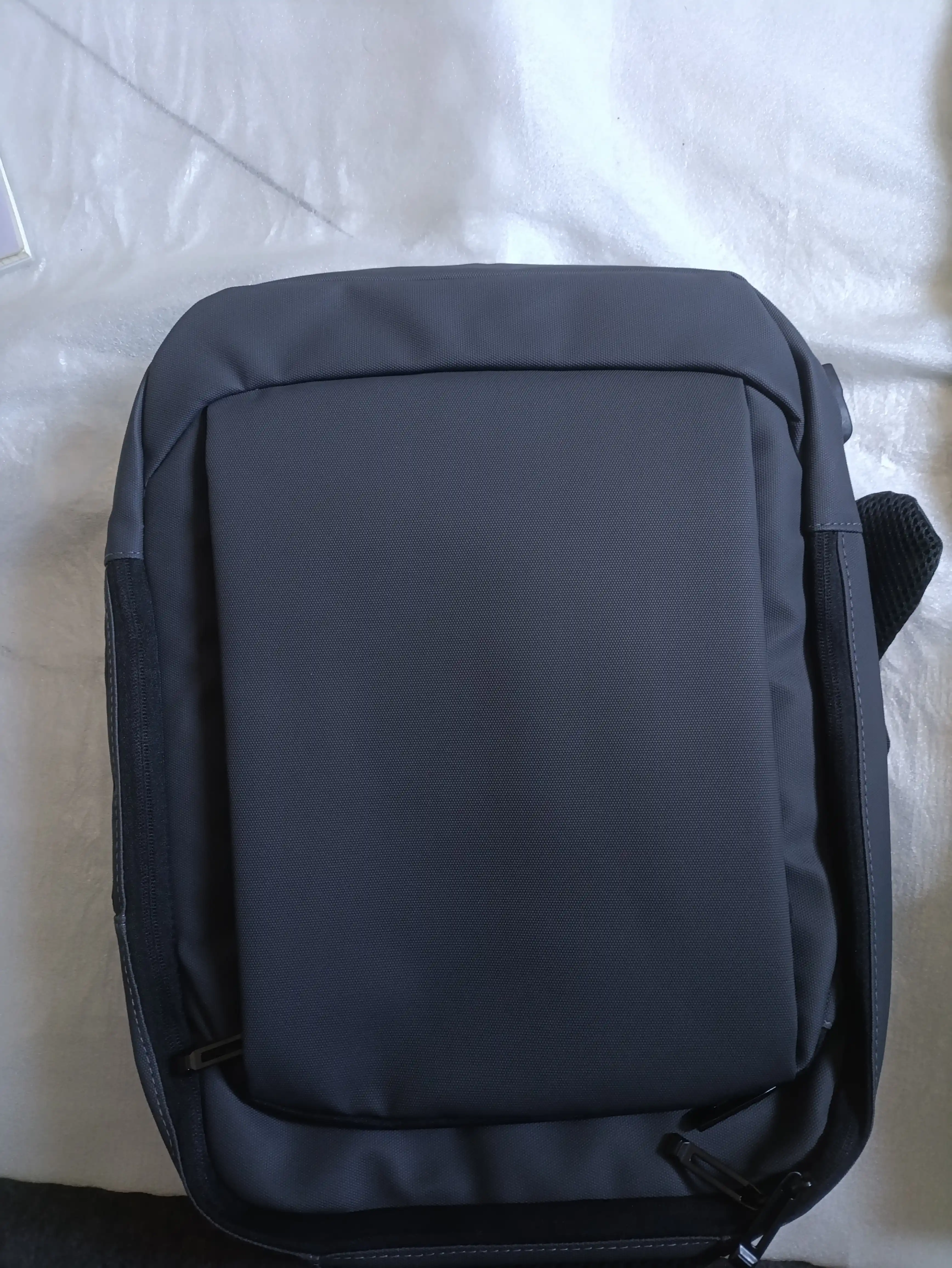 Universal sumka-ryukzak transformer, 5 sm ga kengayadigan kenglik, noutbuk uchun, USB port