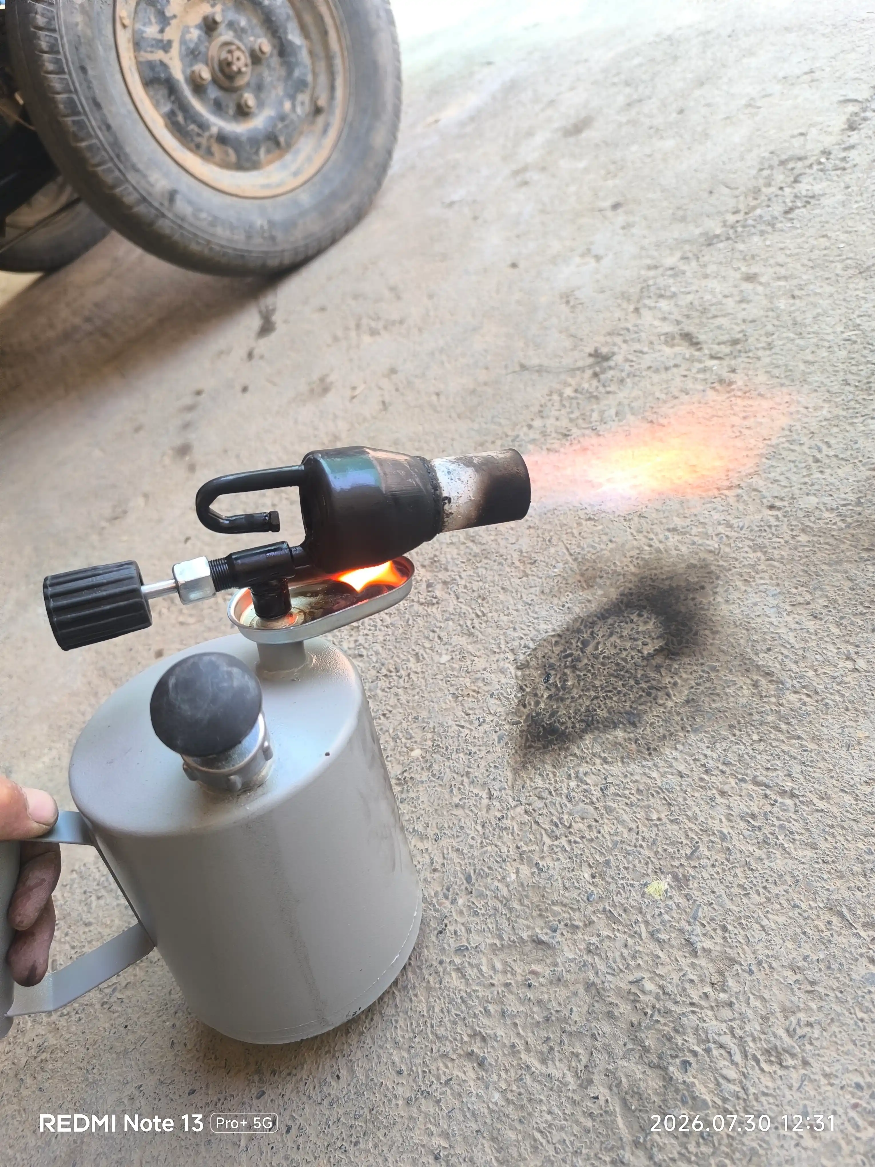 Kavsharlash benzin lampasi, 1,5 litr