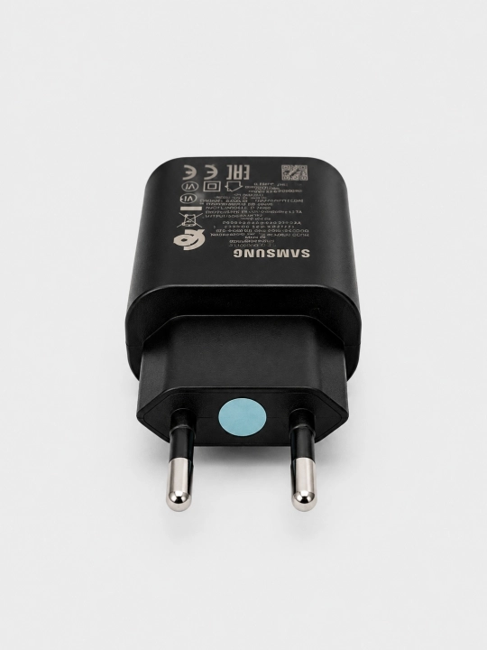 Adapter Type-C tez zaryadlovchi 12W, 5V 2.4A, telefon va planshet uchun