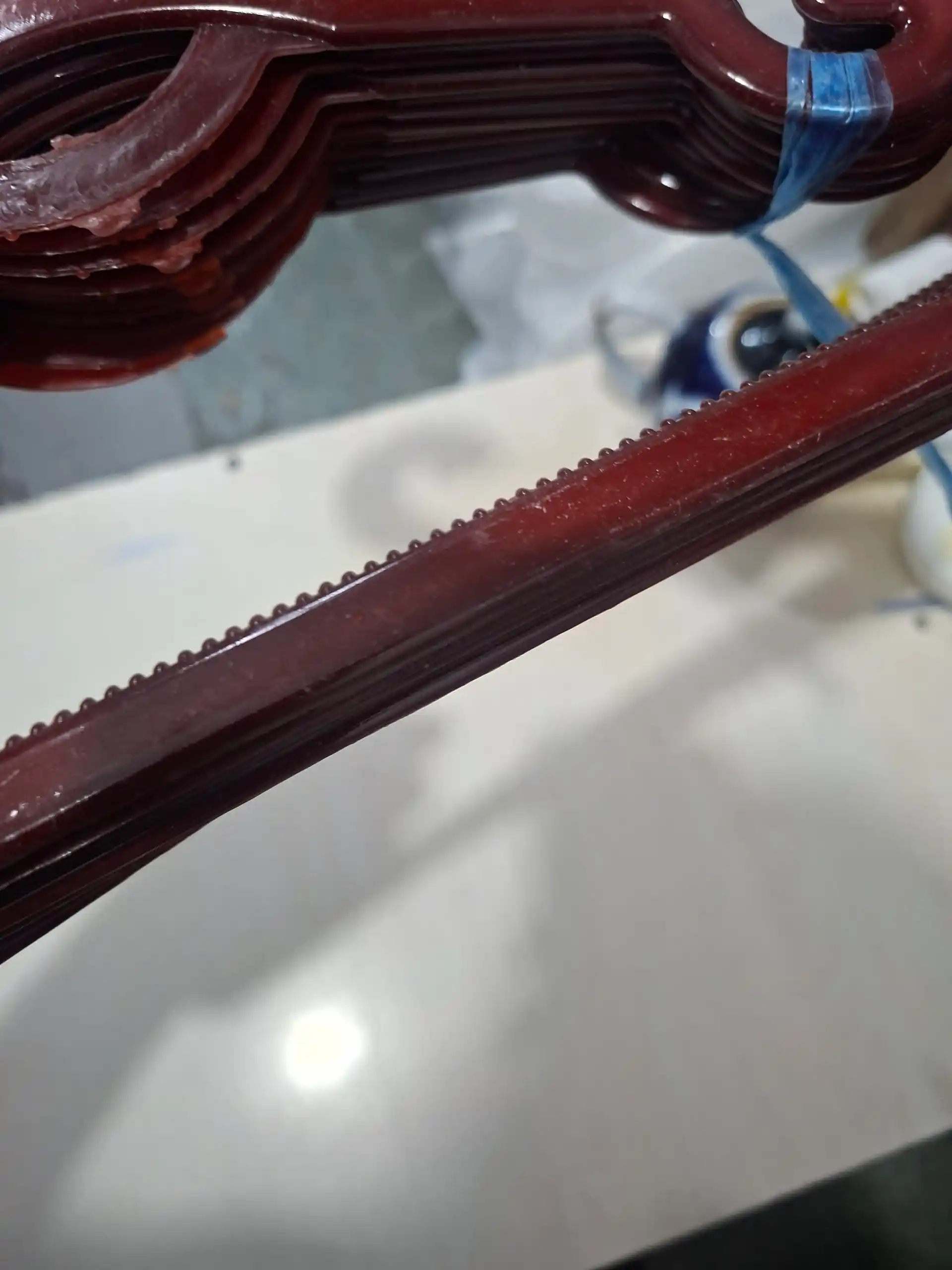 Plastik kiyim ilgichlar, sirpanishga qarshi tishli 42 sm 5, 10, 20, 30 dona