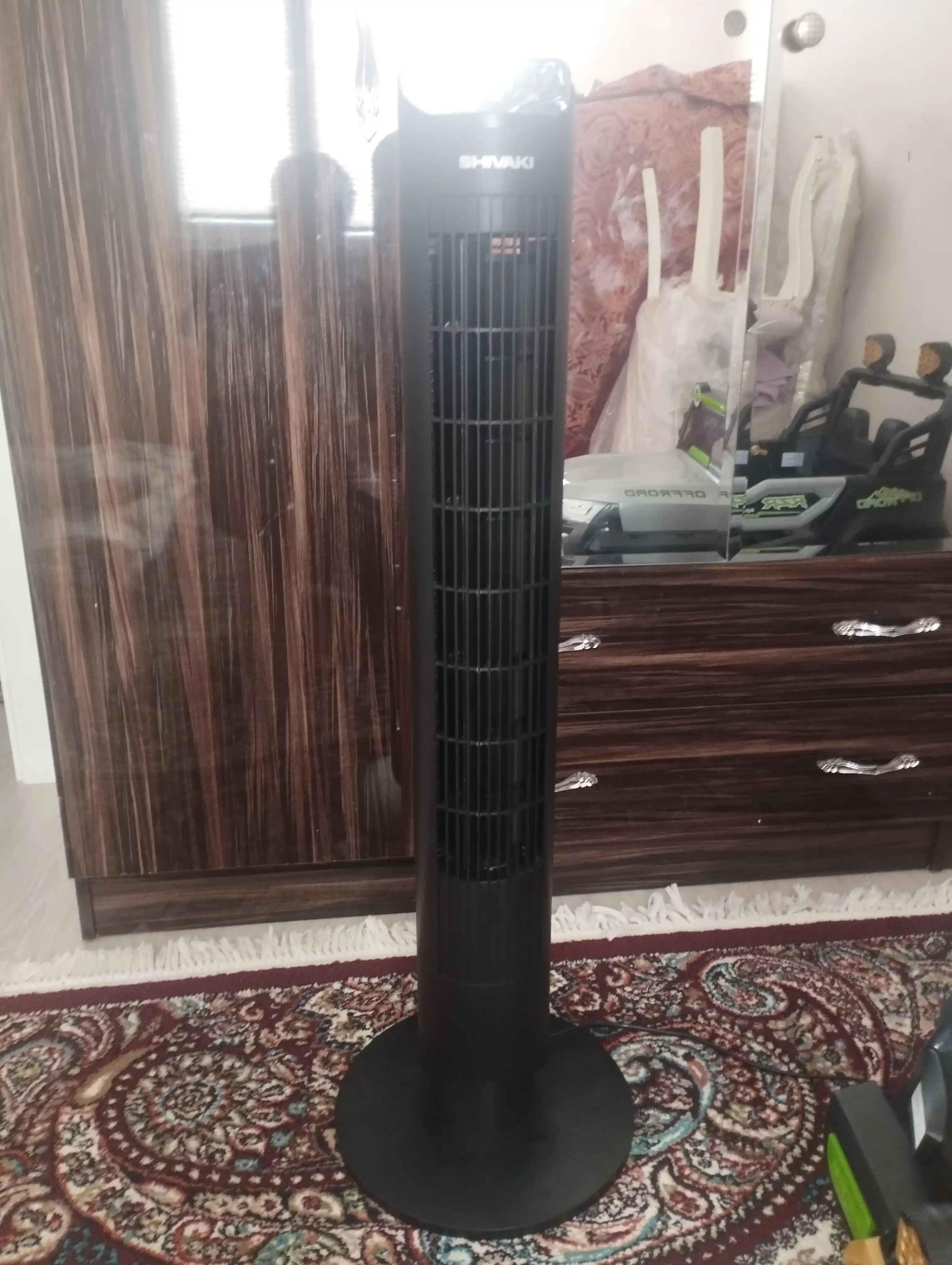 SHIVAKI SH-TF-4001 — Мощный, тихий и современный колонный вентилятор