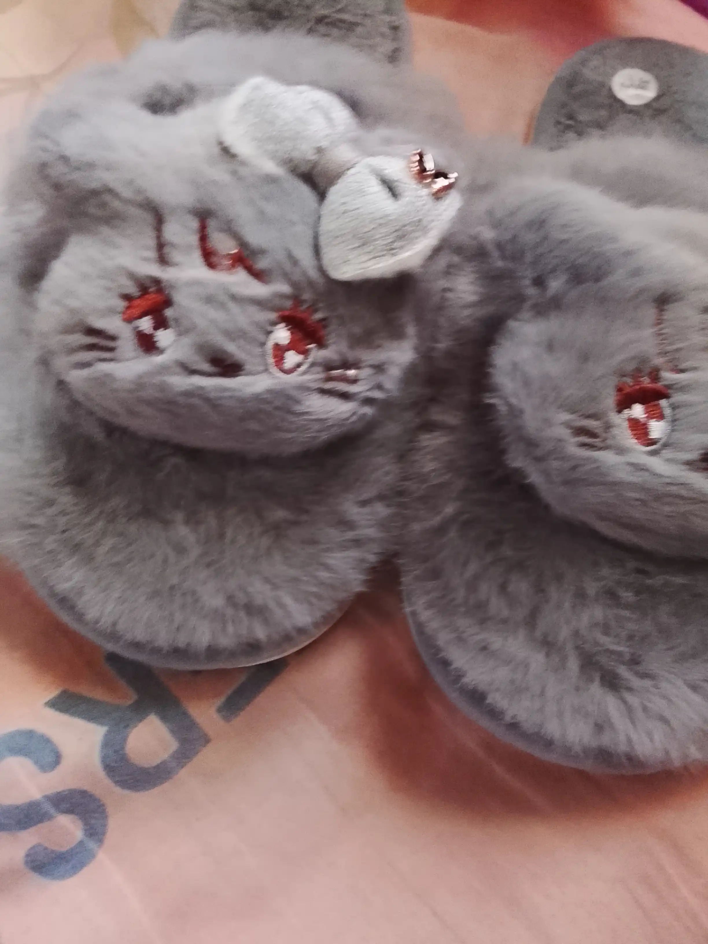Ayollar va qizlar uchun uy va ko`chada kiyish uchun shippaklar, egiluvchan qulay va ixcham