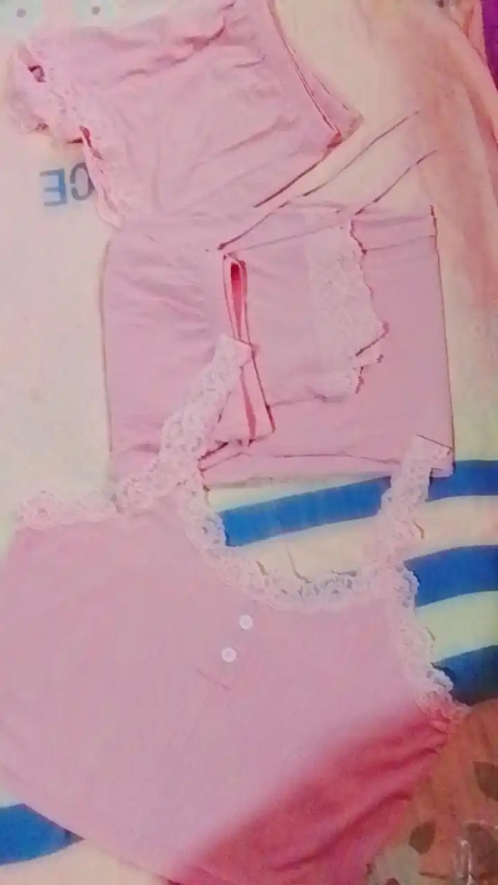 Ayollar uchun pijama to‘plami — shortik va shim bilan, 3 tasi 1 da