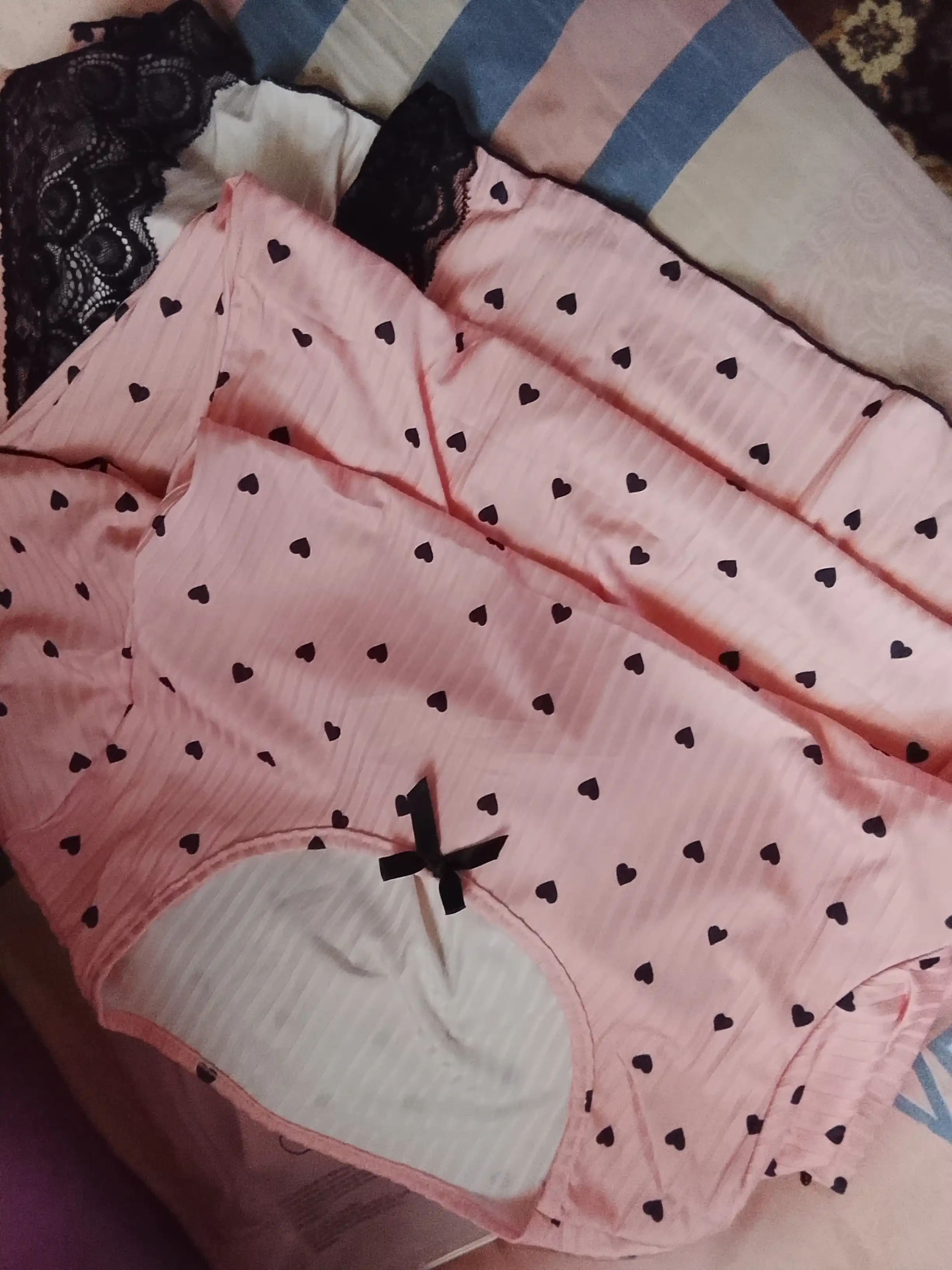 Ayollar pijamasi, ishton bilan