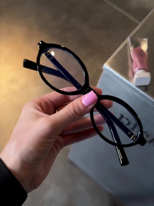Очки Miu Miu для женщин и девушек
