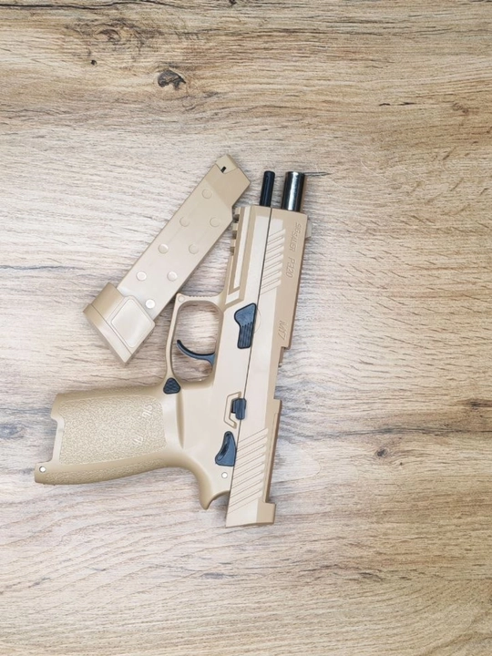 SIG Sauer P320 uslubidagi 6 mm BB Airsoft to‘pponchasi, o‘yinchoq to‘pponcha