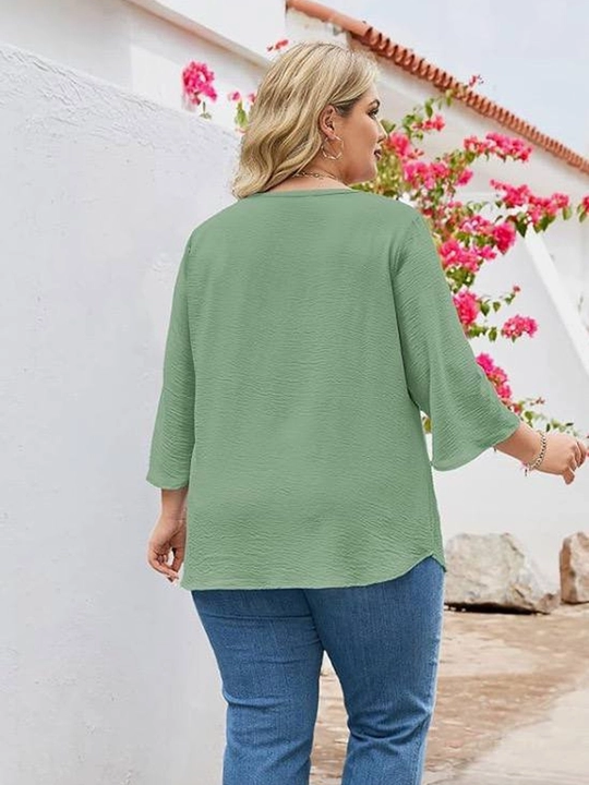 Ayollar bluzkasi katta o‘lchamdagi, V-o‘yiqli  kofta ELLY FASHION