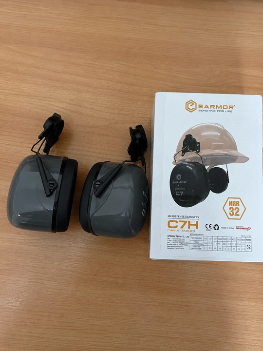 Наушники противошумные EARMOR C7H с креплением на защитную каску, NRR 32 дБ