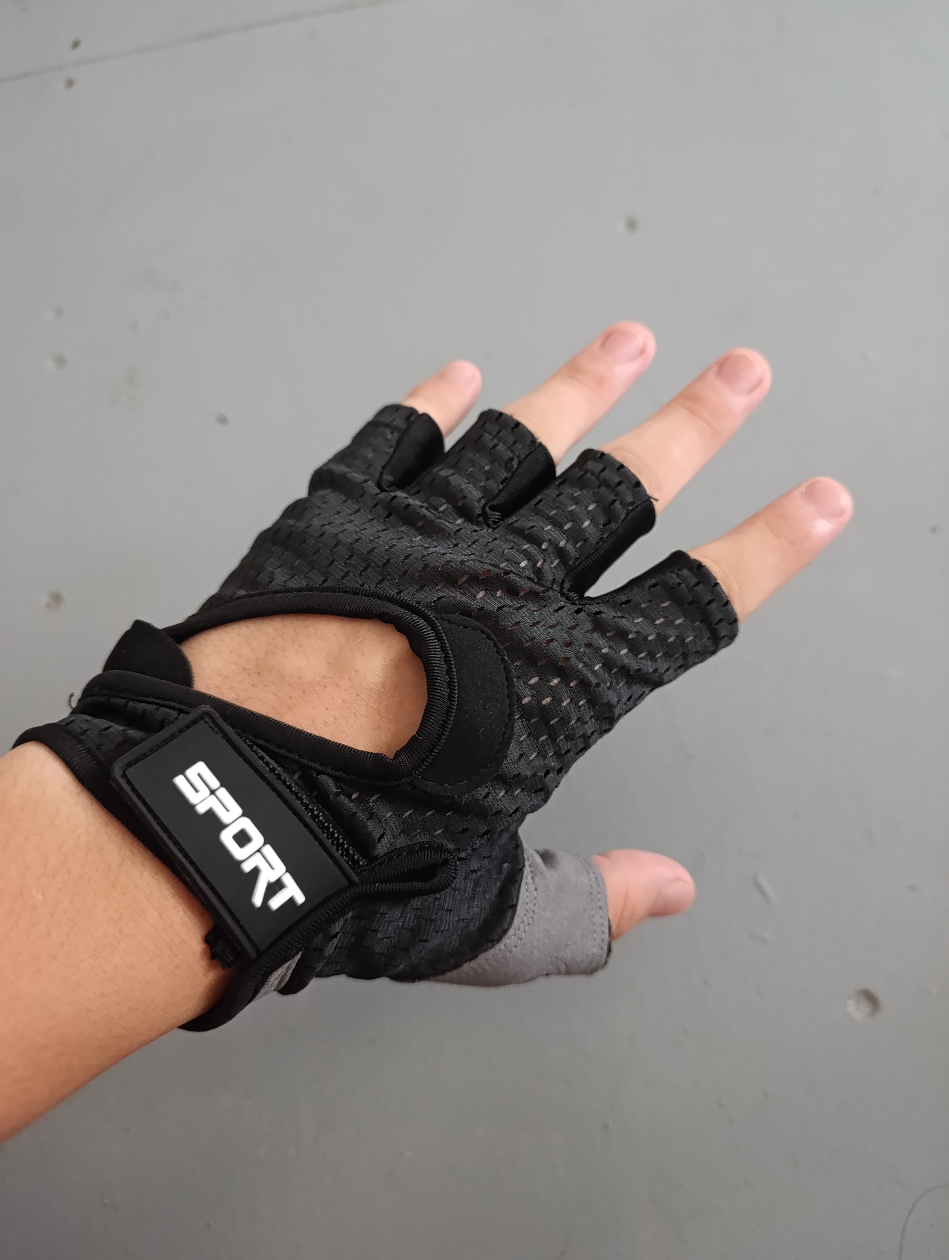 Спортивные перчатки для фитнеса, полупальцевые