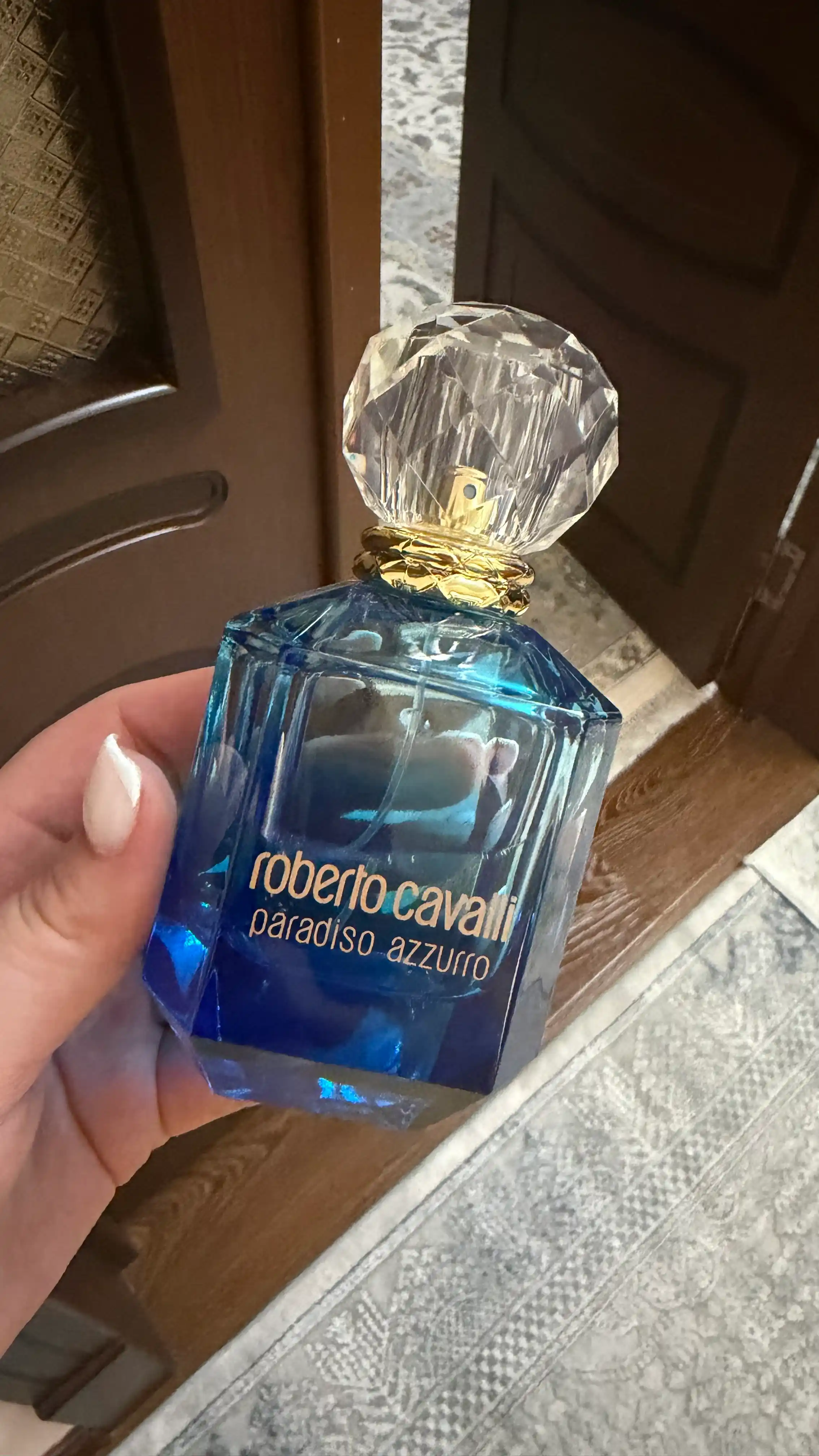 Ayollar uchun parfumlangan suv, Jimmy Choo Illicit Flower, 100 ml