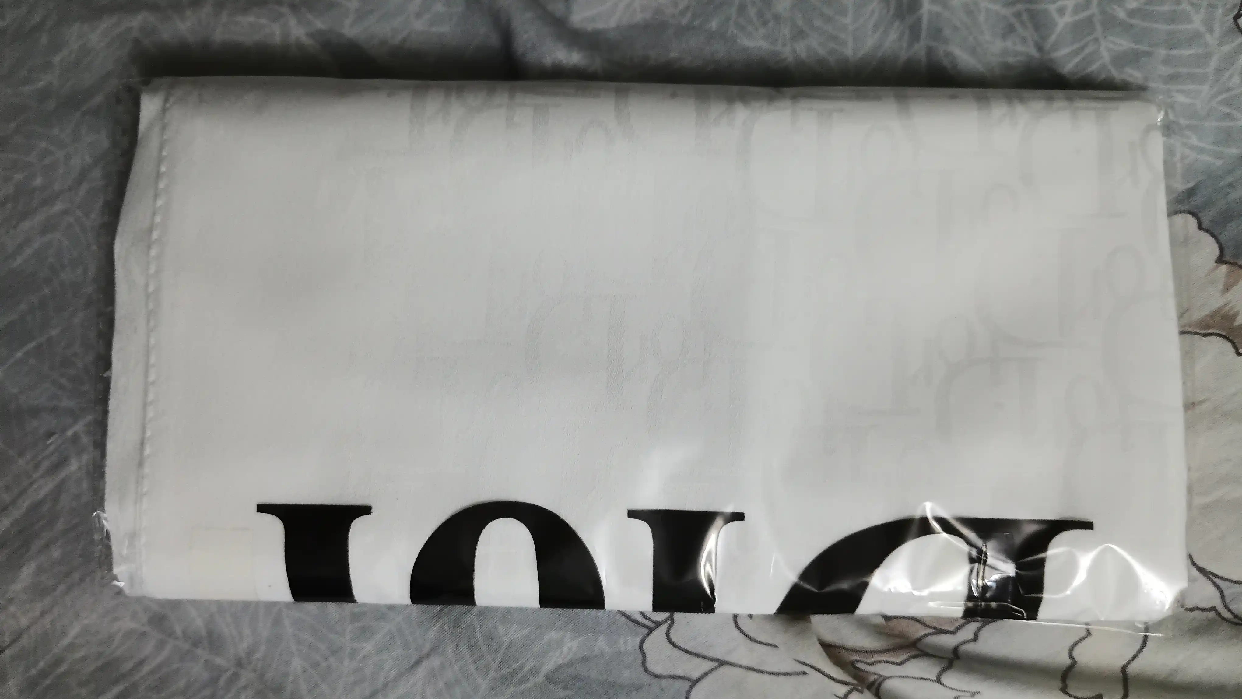 Ayollar va qizlar uchun ipak ro‘mol Dior, sovg‘a, hijob 95 x 95 sm