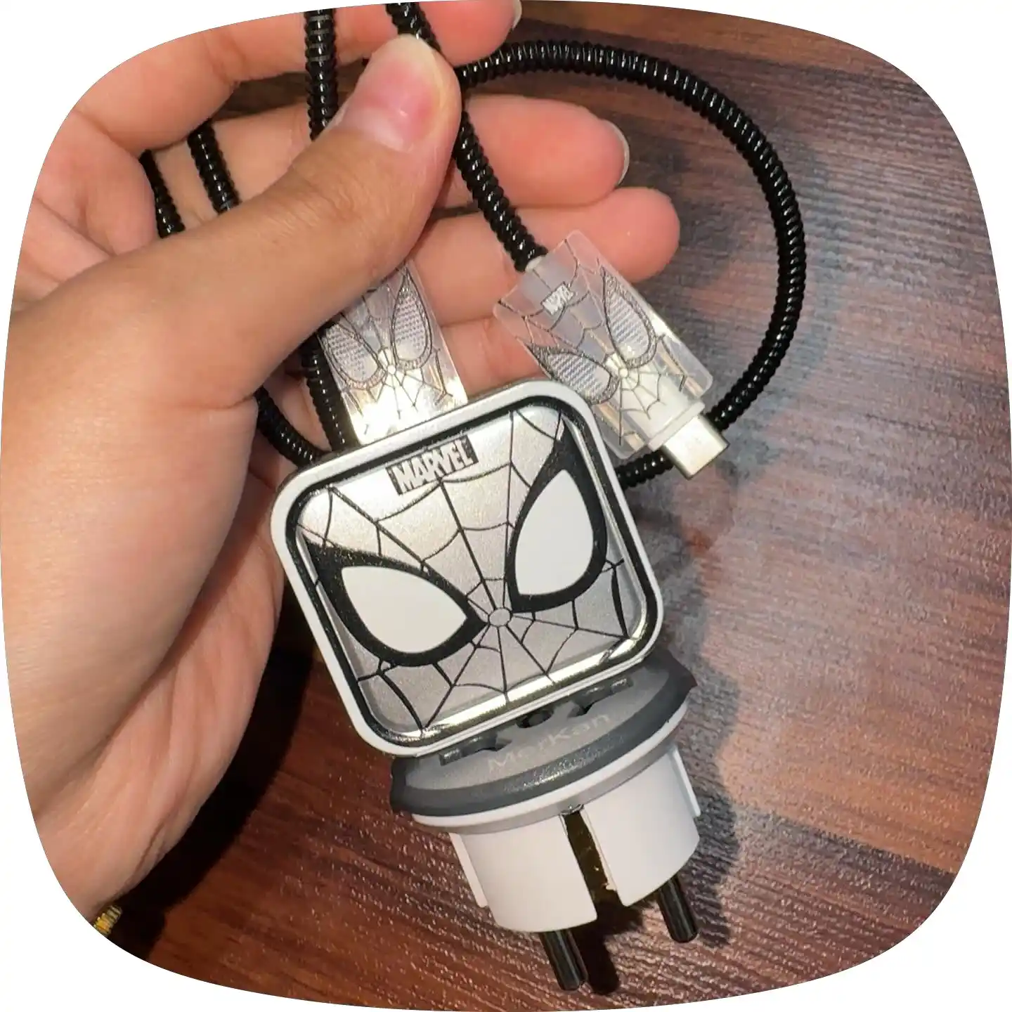 Zaryadchik chexol, iPhone zaryadka uchun g'ilof 18 Vt, 20 Vt