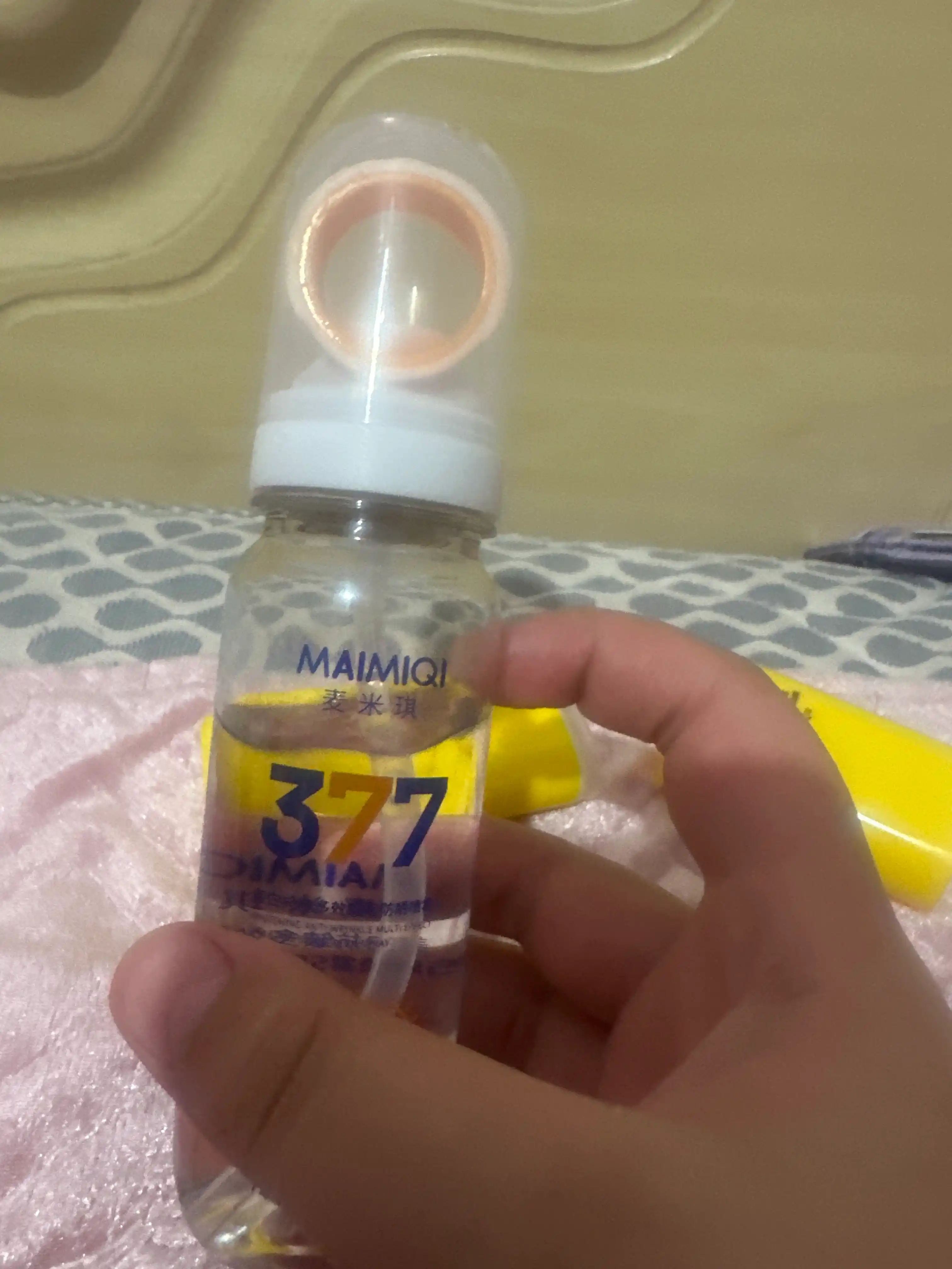 Yuz uchun SPF 50+ quyoshdan himoyalovchi sprey, 377 ultrabinafsha nurli himoya spreyi, SPF namlantiruvchi sprey