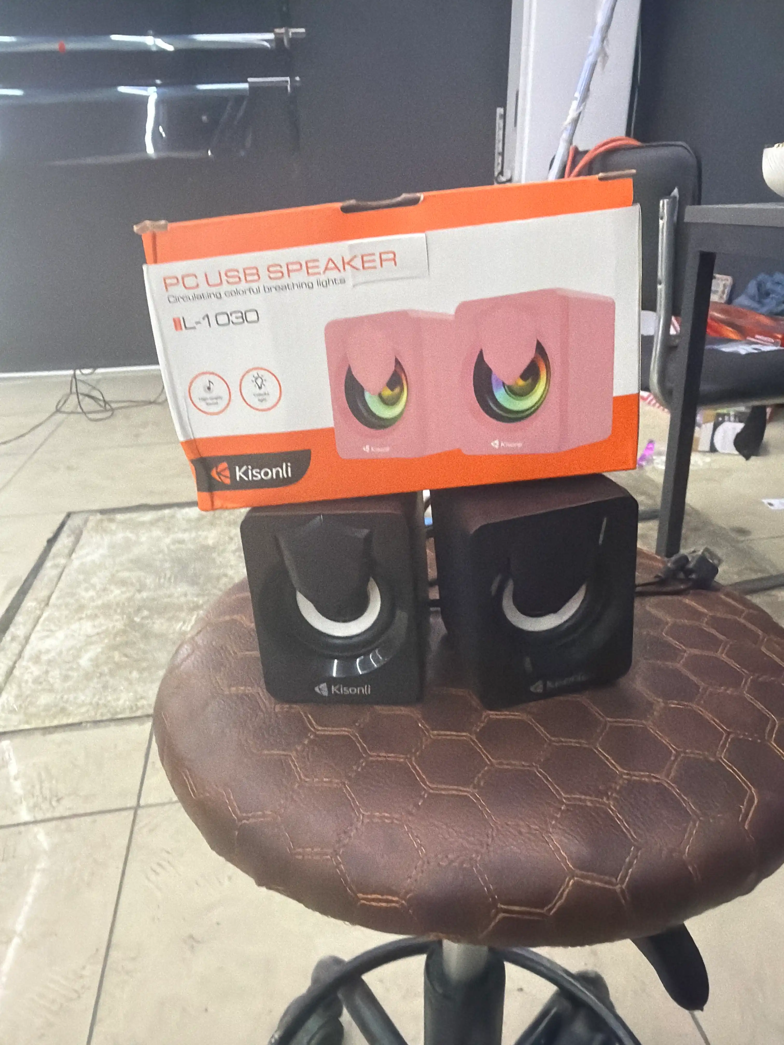 Колонки для компьютера Kisonli L-1030 5 Вт, 2.0, питание от USB, RGB подсветка