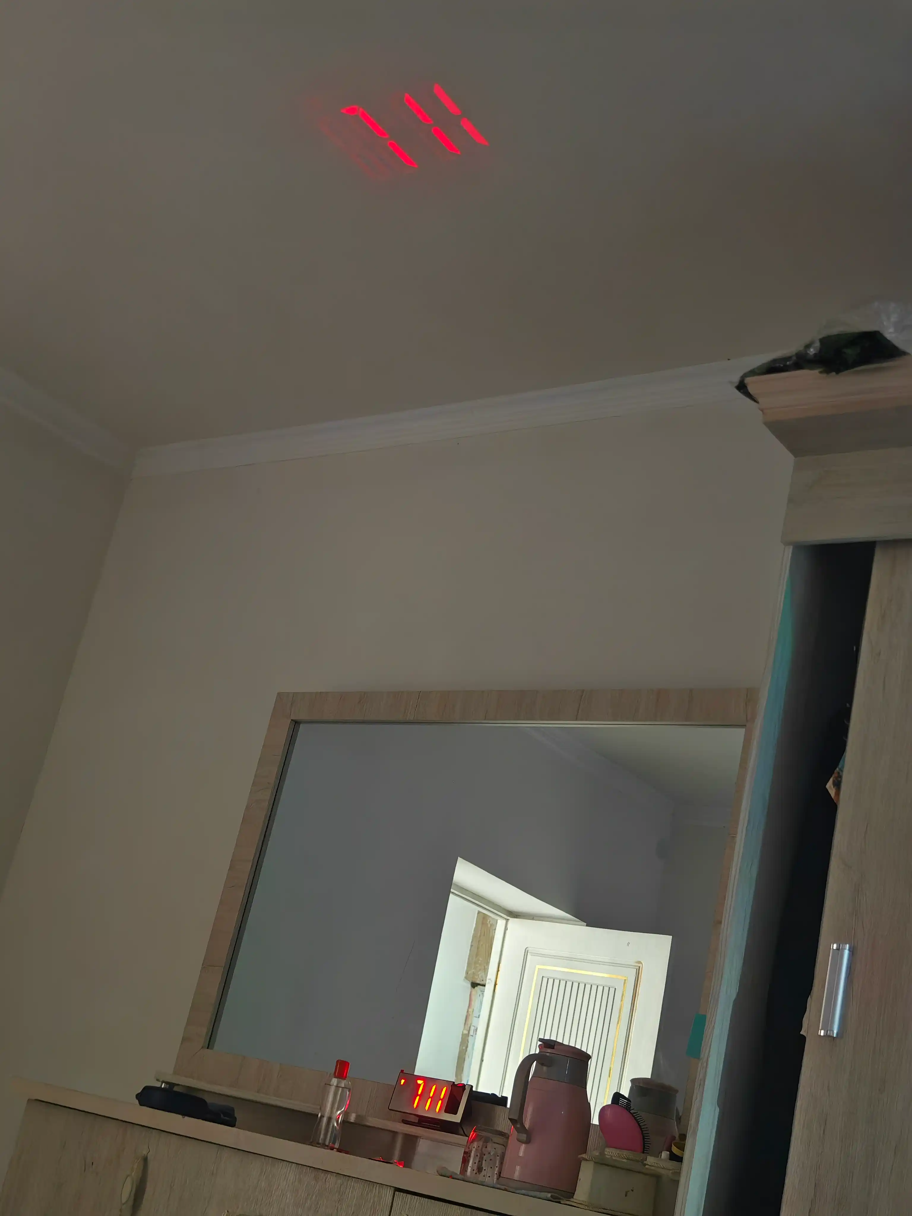 Elektron raqamli soat, budilnik, LED