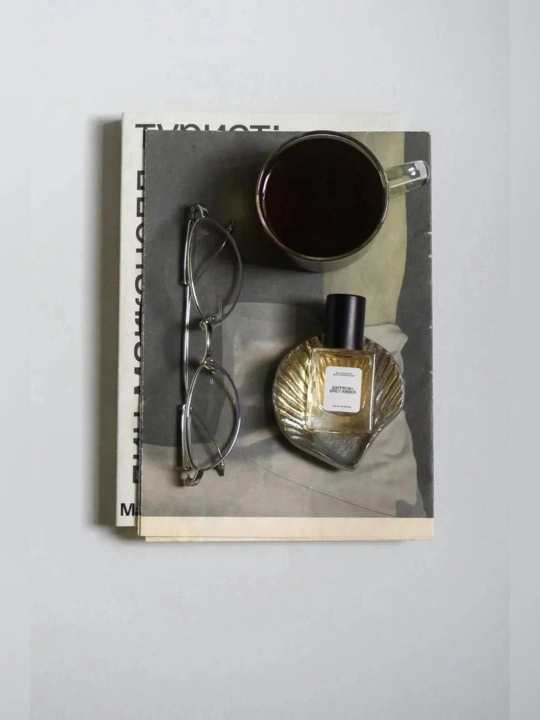 Tomonidan chiqarilgan Philosophy Alex Kontier Hair Parfum Saffron+Grey Amber Parfumed