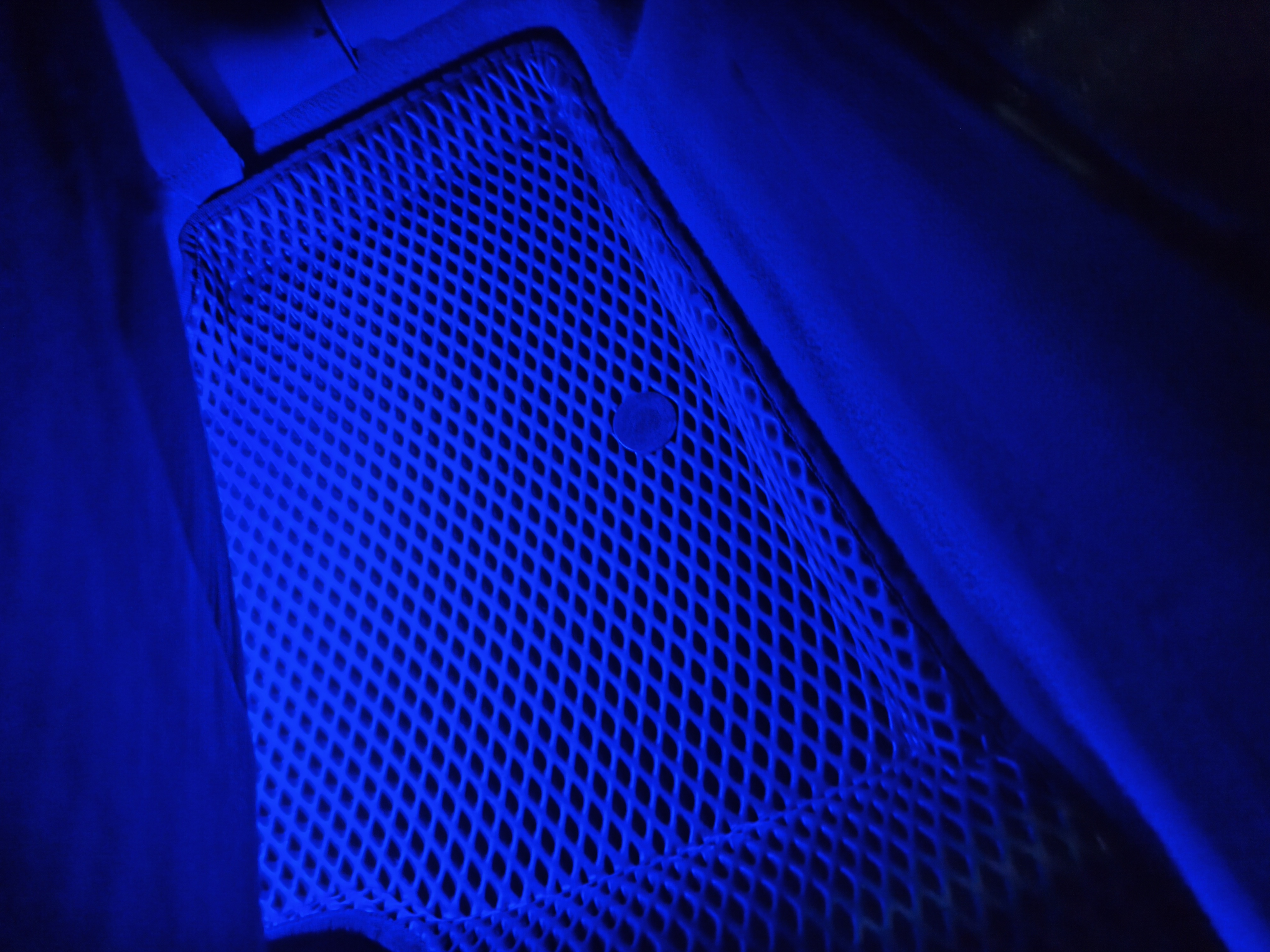 Avtomobil chiroqlari uchun LED lenta