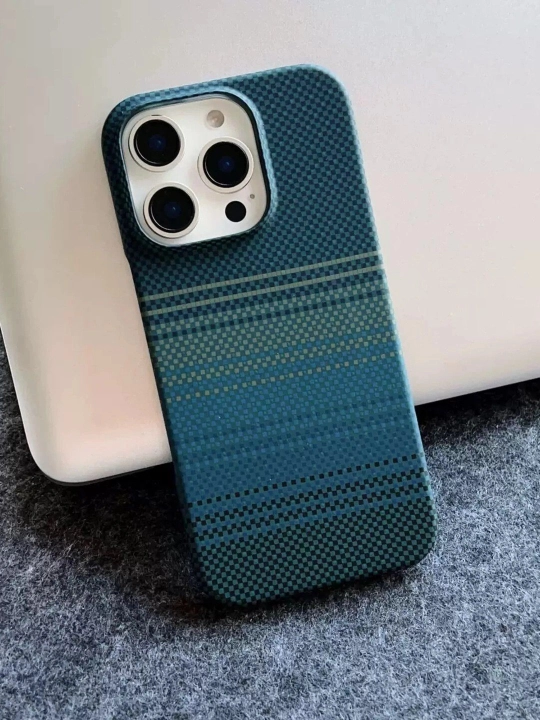 IPhone modellari uchun karbonli va mustahkam magnitli KNIT Carbon Kevlar chexollari