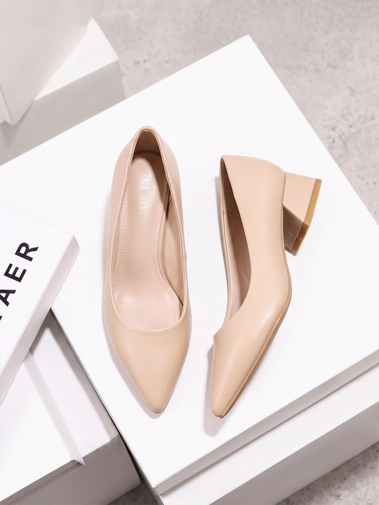 Klassik, nafis ayollar baland poshnali tuflilari, past poshnali tuflilar, tuflilar