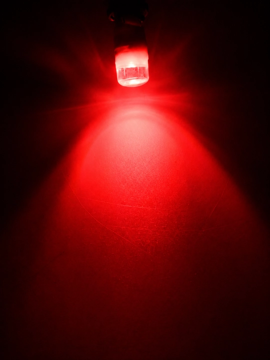 Avtomobil va skuterlar uchun universal diodli mini lampa