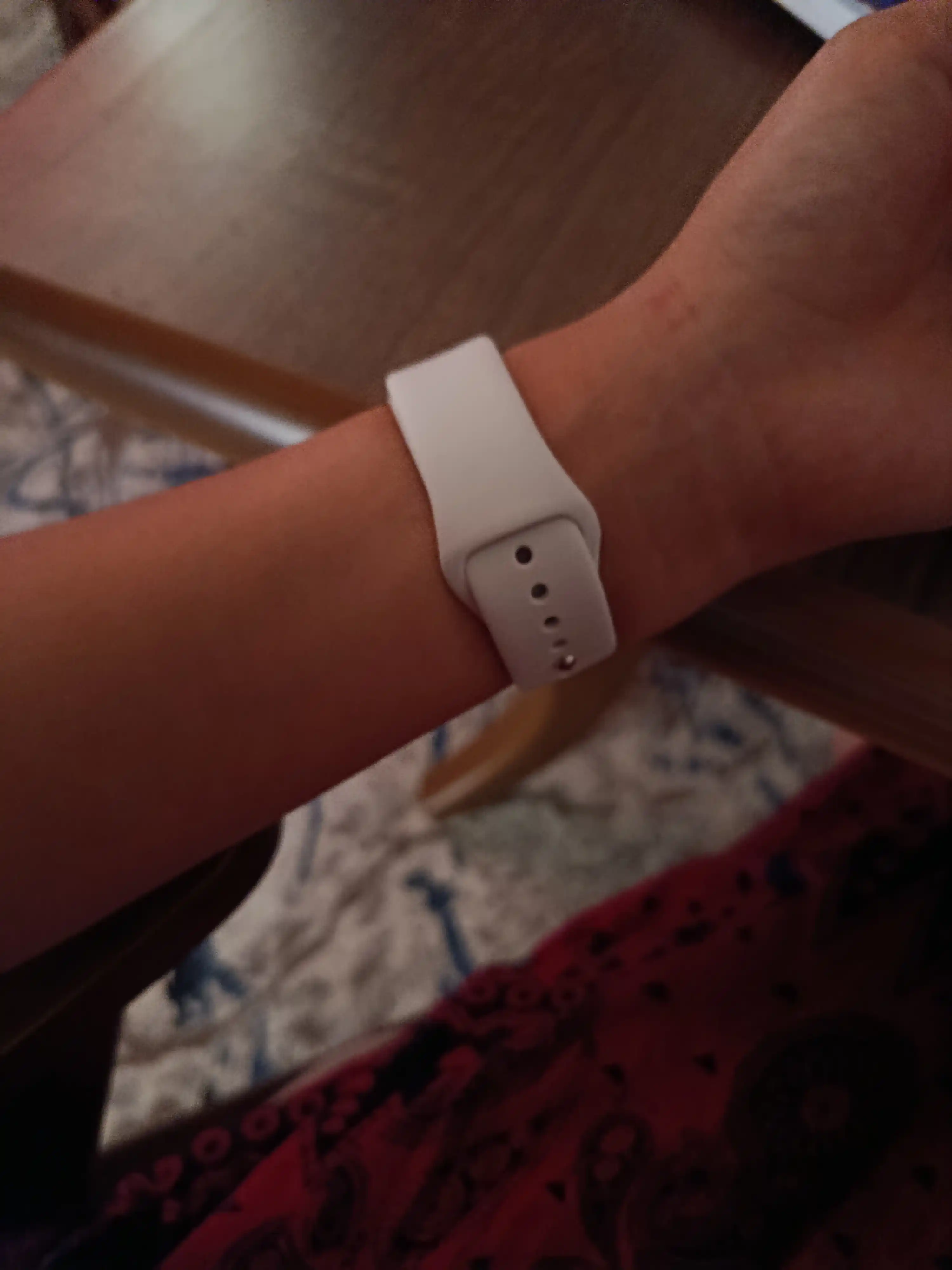 Спортивный силиконовый ремешок для Apple Watch