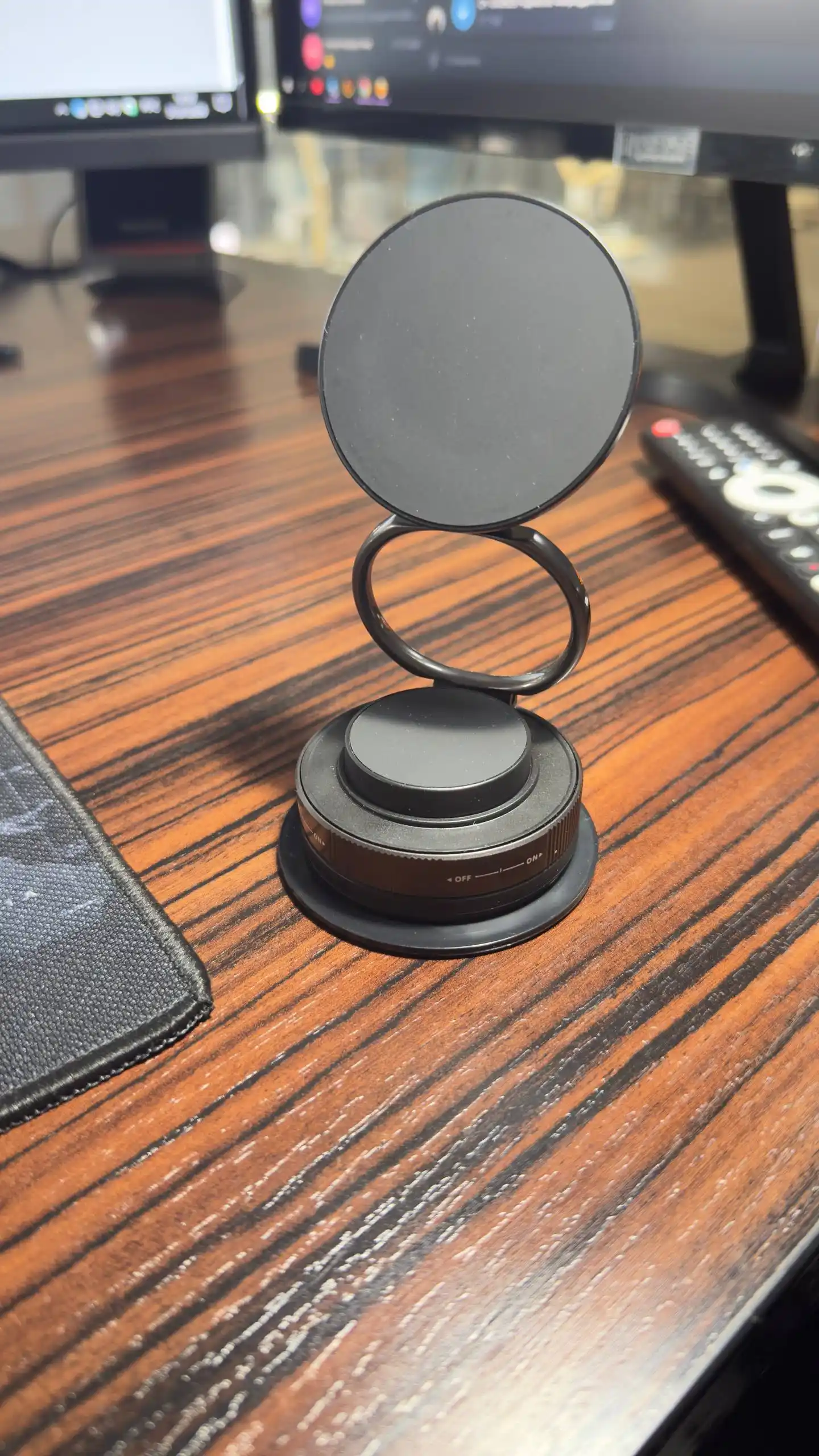 360 darajaga aylanadigan Magsafe avtomobil uchun magnit telefon tutqichi