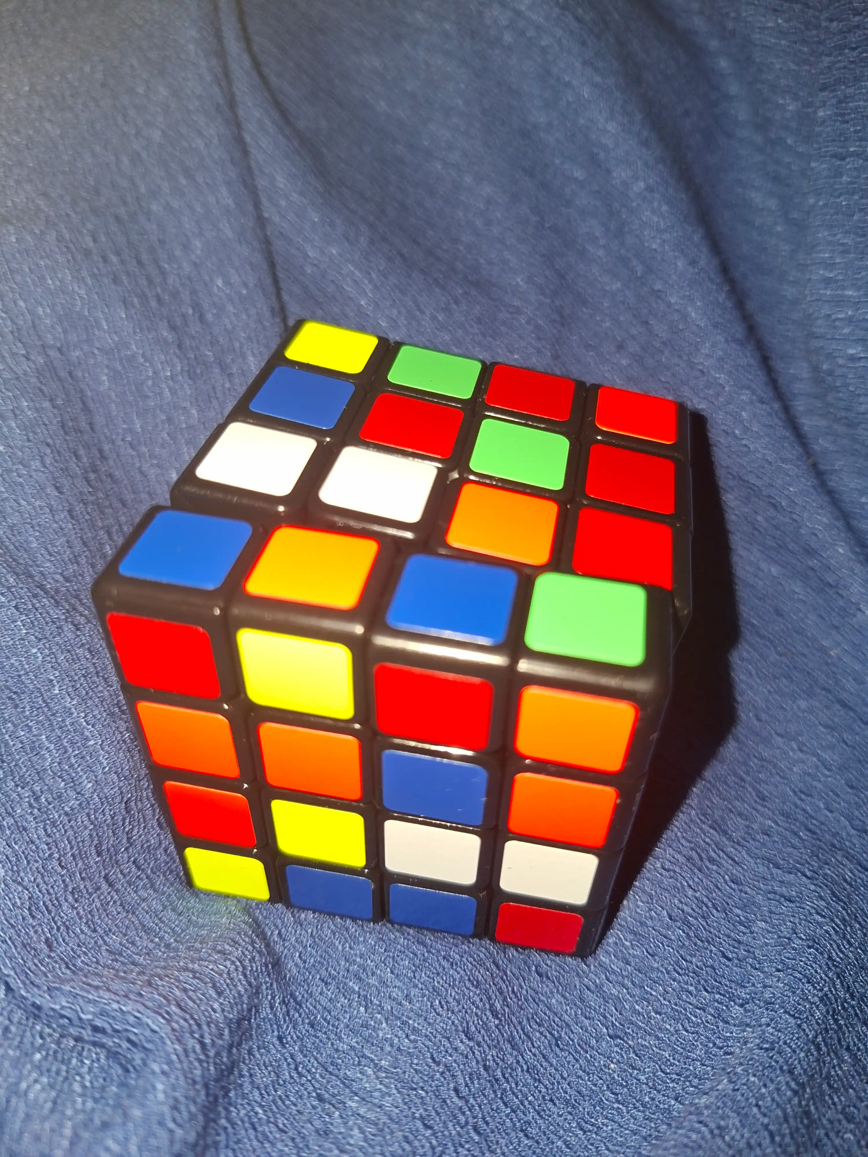 Rubik kubigi 3×3×3: QY Speedcube Warrior va MoYu MF8888