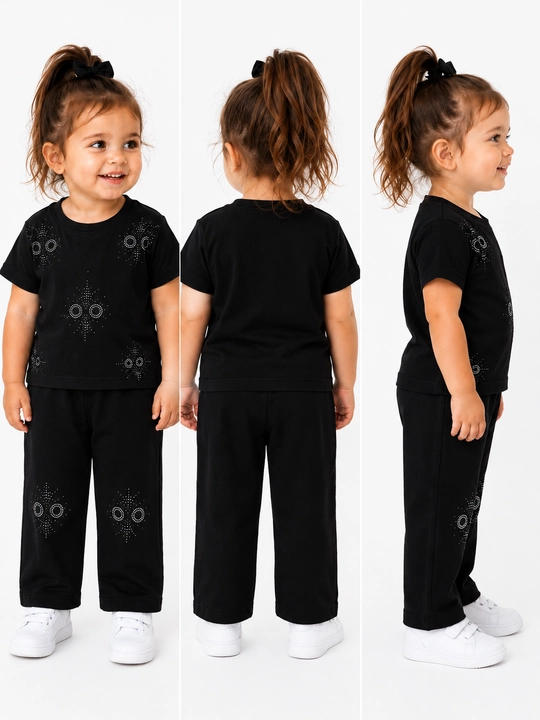 1,5 - 4 yoshgacha bo‘lgan qizlar uchun pijama, to‘plam: futbolka va keng palatsso shimi