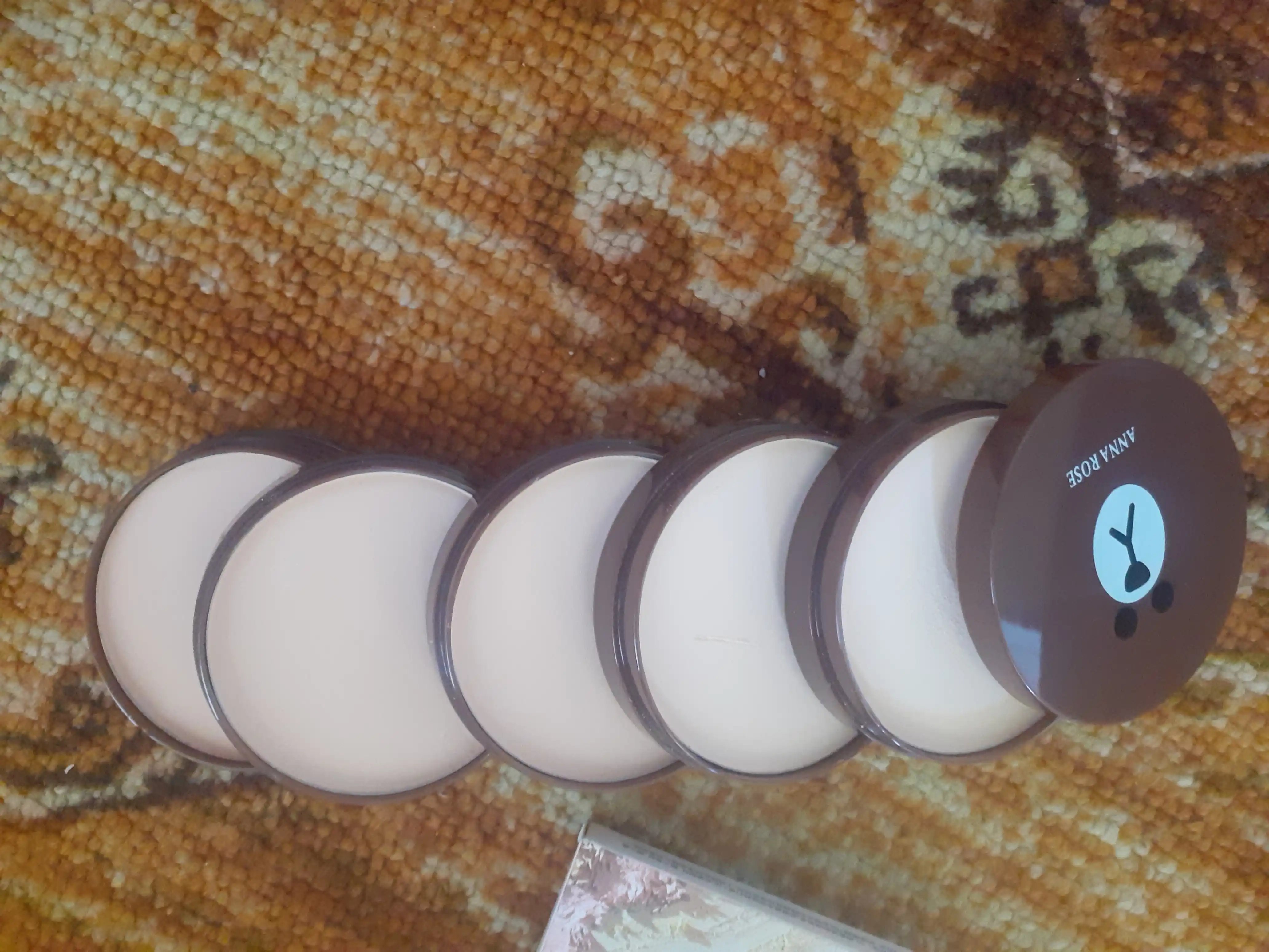 Upa SPF 50 Cushion, yengil, mat effekt, uzoq turadi, yuz uchun upa 