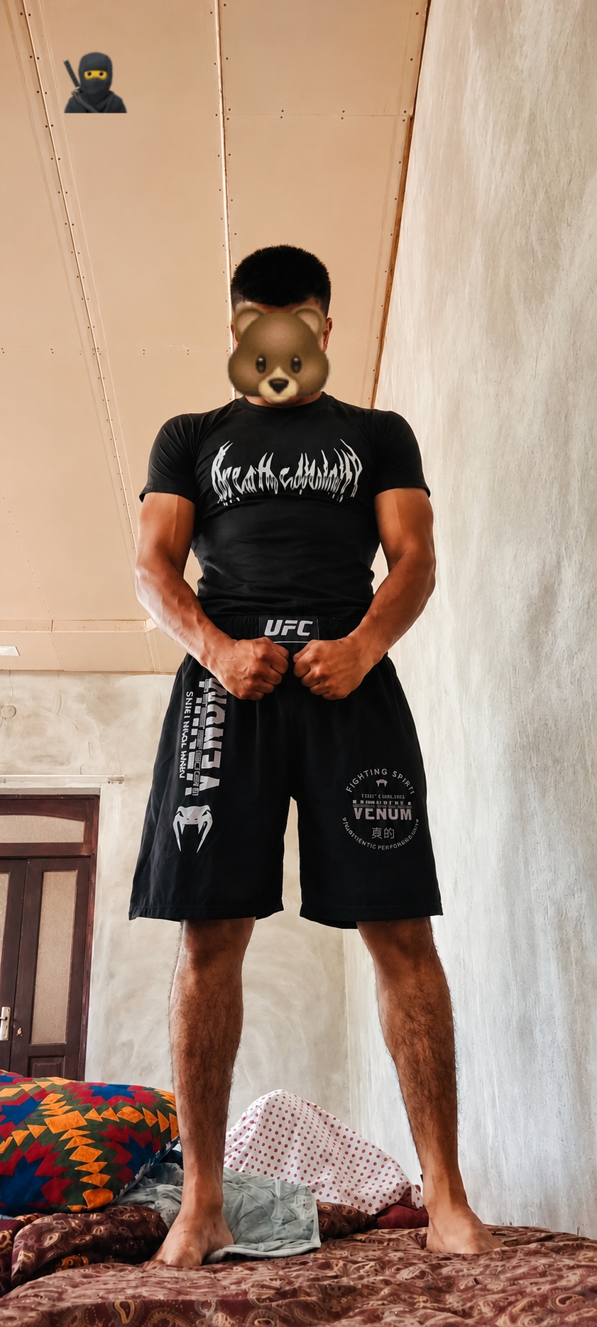 Fitnes va sport uchun bosilgan siqilgan futbolka, sport rashguard, erkaklar uchun